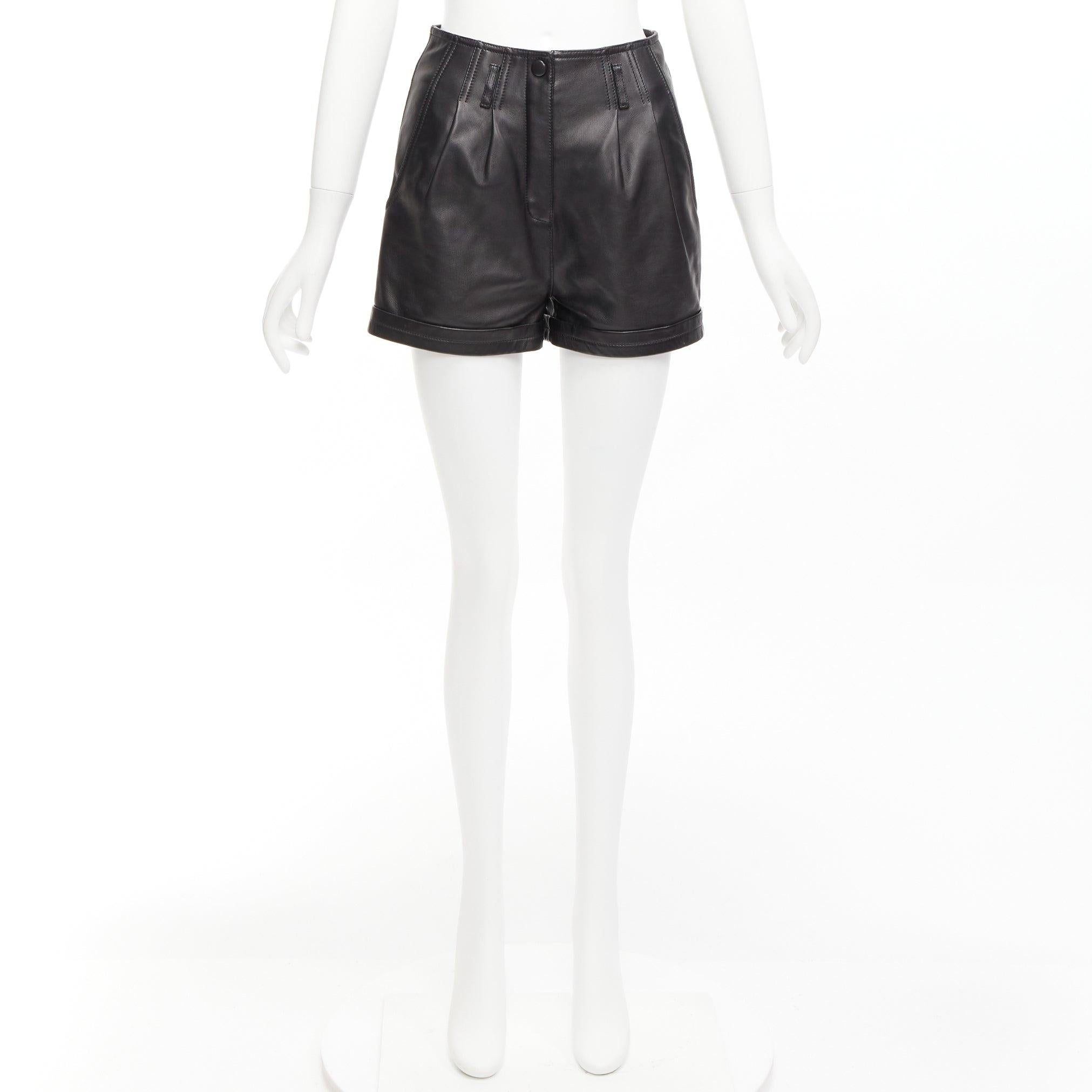 SAINT LAURENT 2020 Schwarze breite Shorts aus Lammfell und Leder mit hoher Taille und Falten FR34 XS im Angebot 6