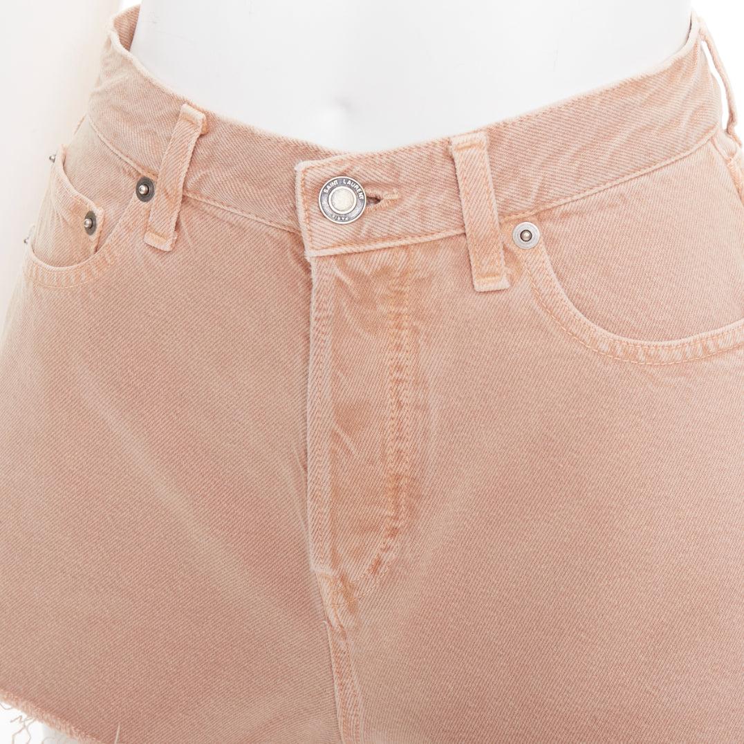 SAINT LAURENT 2020 short évasé en denim lavé rose poussiéreux avec étiquette logo 25