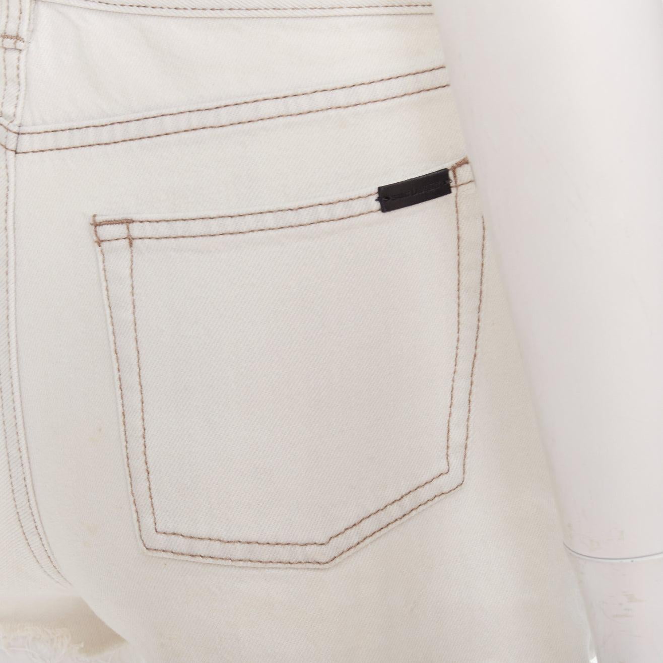 SAINT LAURENT 2021 mini shorts de algodón lavado gris claro apenado 25
Referencia: AAWC/A01568
Marca: Saint Laurent
Diseñador: Anthony Vaccarello
Colección: 2021
Material: Algodón
Color: Gris
Patrón: Sólido
Cierre: Bragueta con botón
Detalles