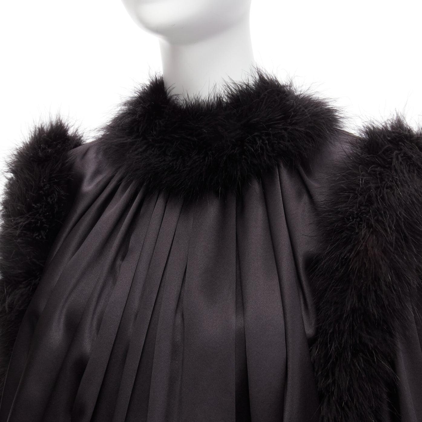 SAINT LAURENT 2021 Runway black feather trim 100% silk wide layered mini dress FR40 L
Reference: TGAS/D00747
Brand: Saint Laurent
Designer: Anthony Vaccarello
Collection: 2021 Resort - Runway
As seen on: Talia Ryder
Material: Silk, Feather
Color: