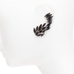 Pendiente de clip «ear climber» de SAINT LAURENT 2021, con cristal plateado facetado en forma de marquesa