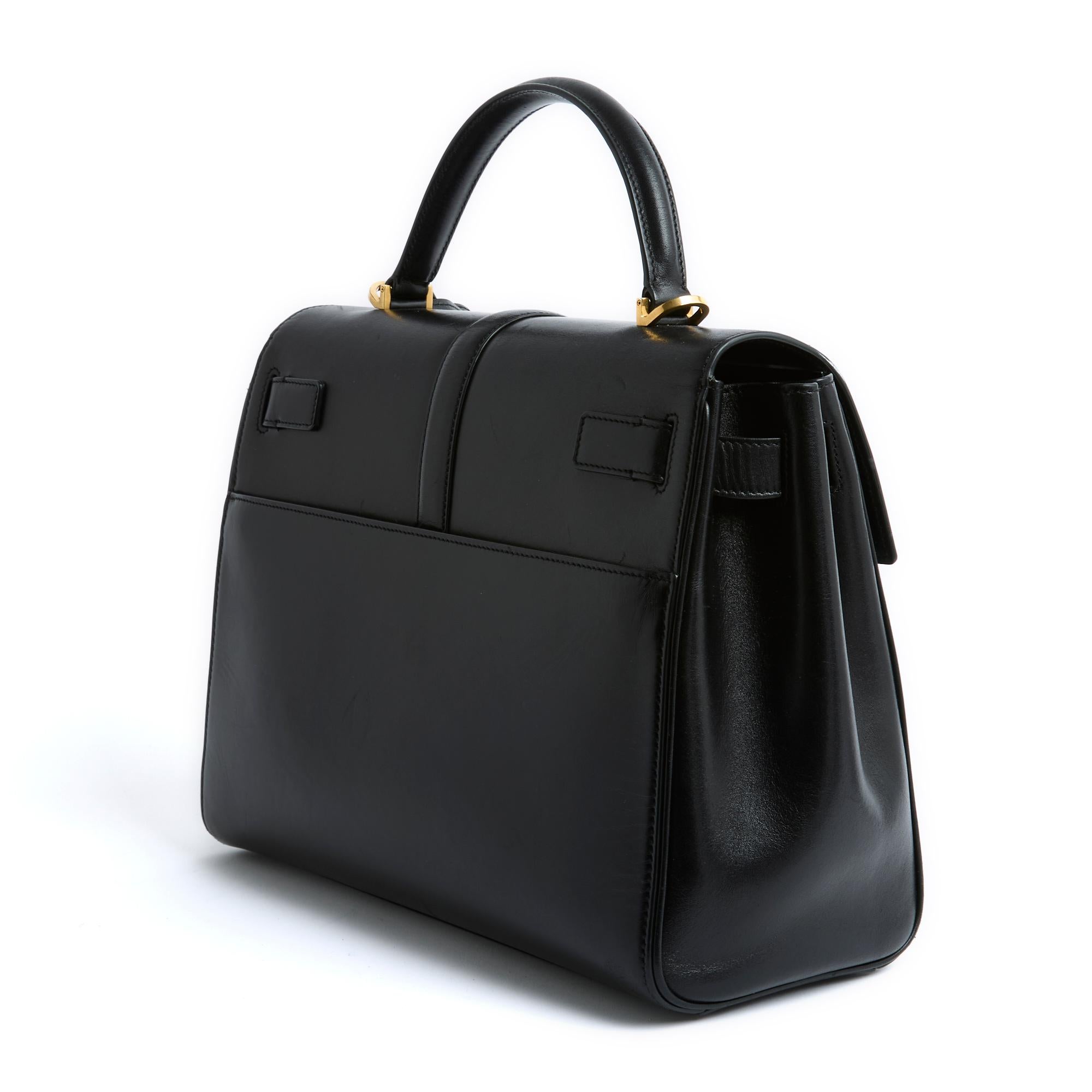 Women's or Men's Saint Laurent 2022 Black Leather Le Fermoir MM Bag with strap For Sale