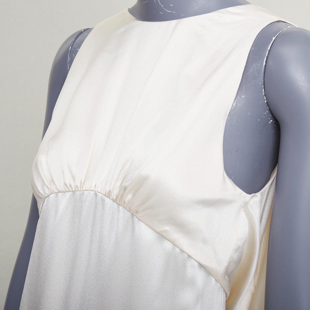 SAINT LAURENT 2022 Runway Bridal Elfenbein Satin drapiert Reich Spalte Kleid FR36 S (Grau) im Angebot