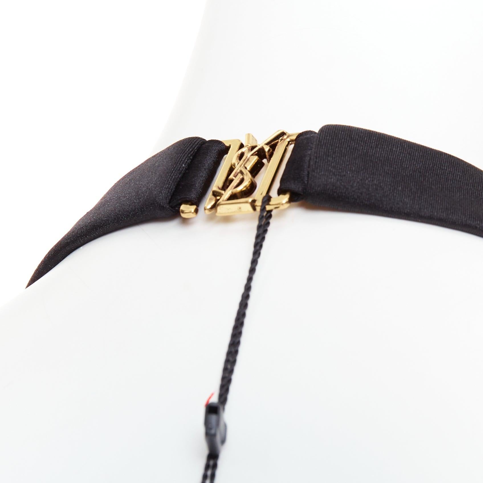 SAINT LAURENT 2022 Runway negro halter sweetheart ruched bodice catsuit bodysuit Sz 2 M
Referencia: TGAS/F00457
Marca: Saint Laurent
Diseñador: Anthony Vaccarello
Colección: Primavera Verano 2022 - Pasarela
Material: Poliamida, elastano
Color: