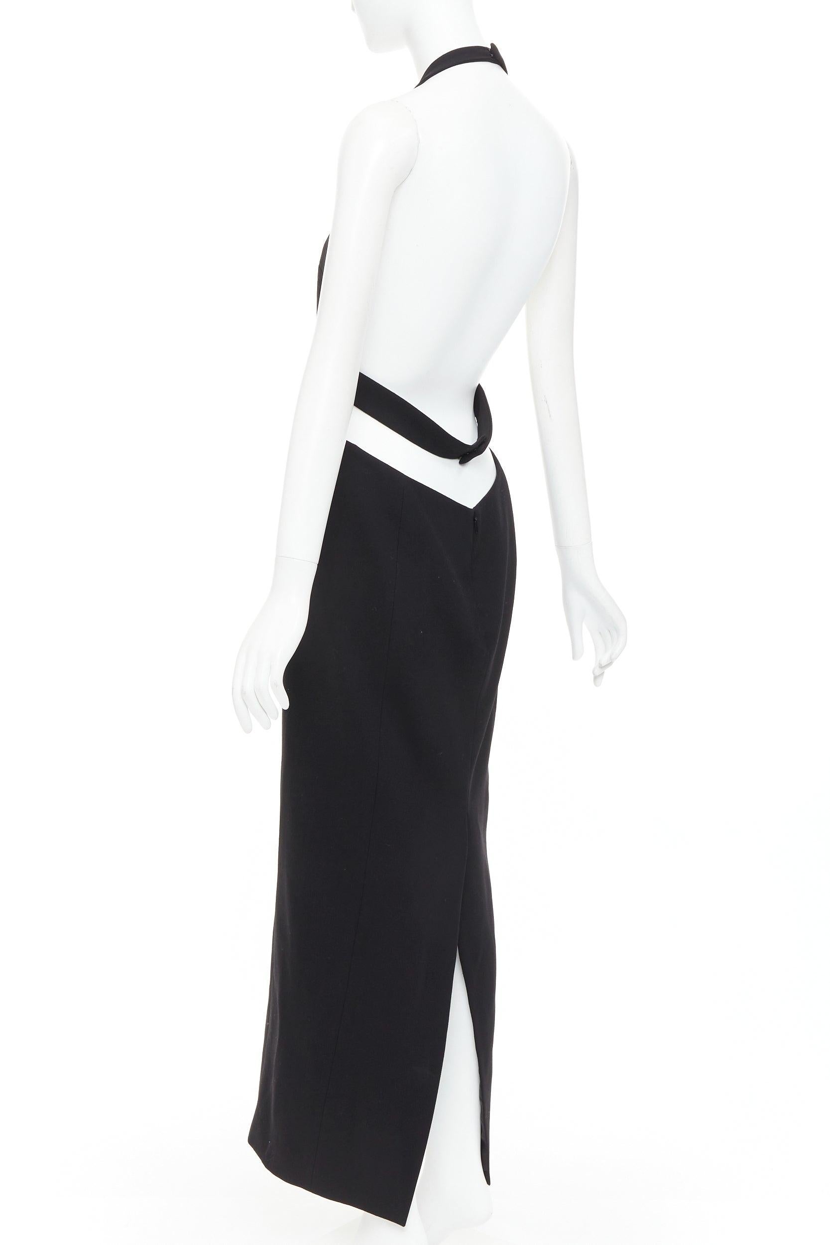 SAINT LAURENT 2022 Runway Kleid aus Wolle mit tiefem Ausschnitt und Kristallbrosche FR40 L im Angebot 2