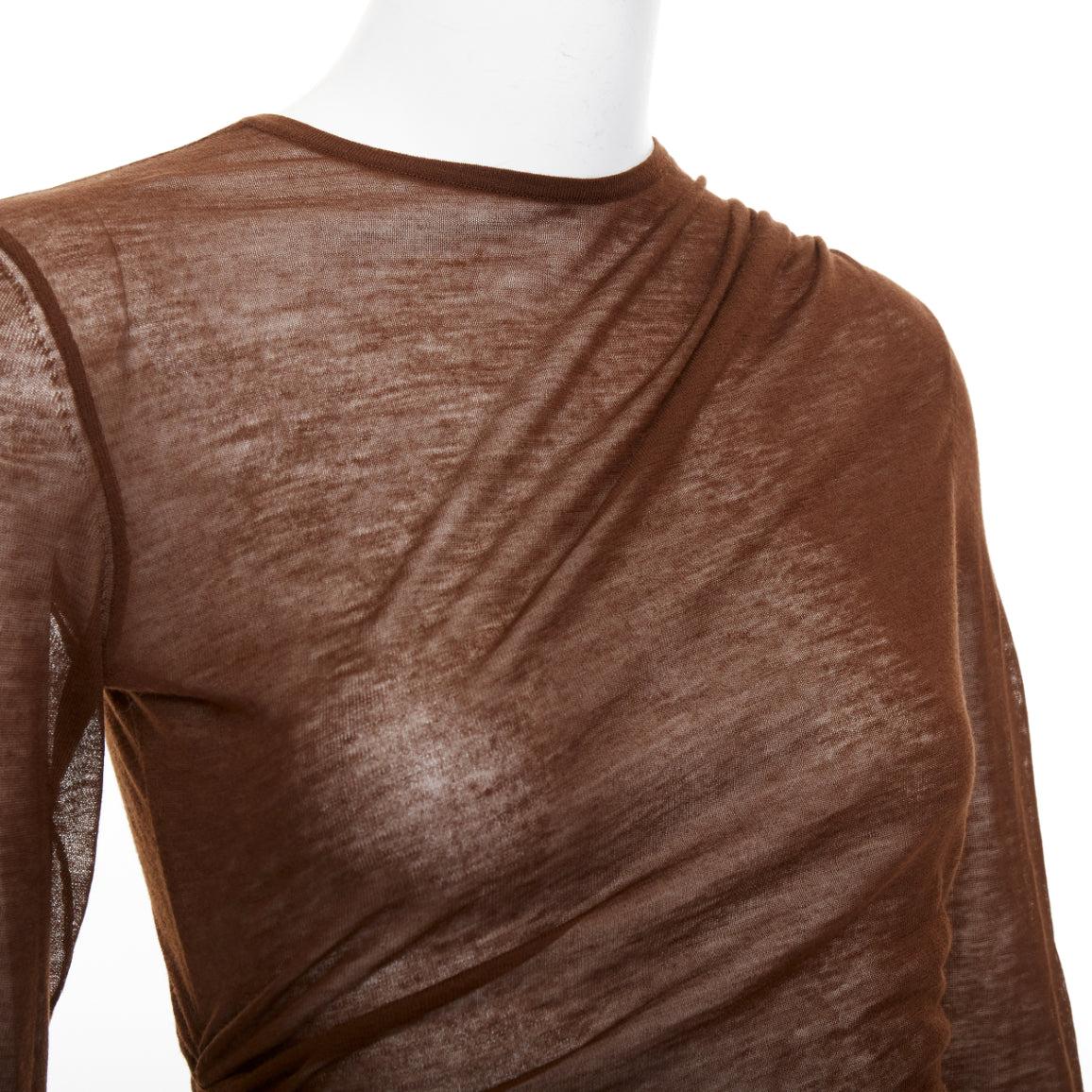 Saint Laurent 2023 marron marron robe midi en maille de laine mélangée transparente froncée sur les côtés S en vente 2