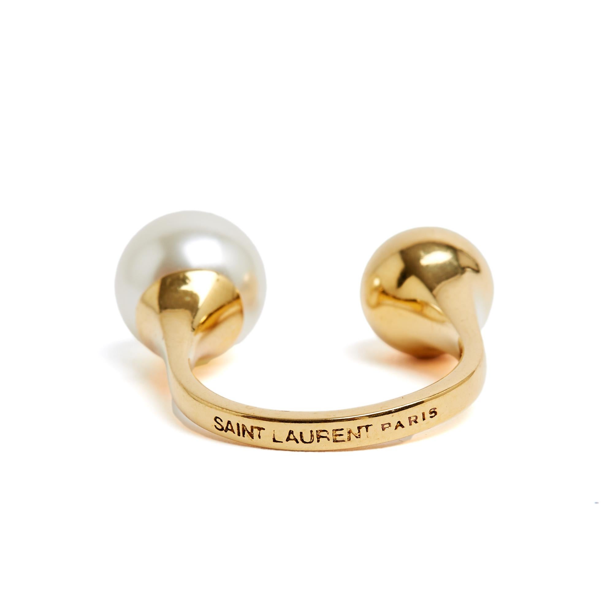 Saint Laurent 2024 Bague Boucles oreille Cassandre Ausgefallene Perlen-Ring-Ohrringe OS für Damen oder Herren im Angebot