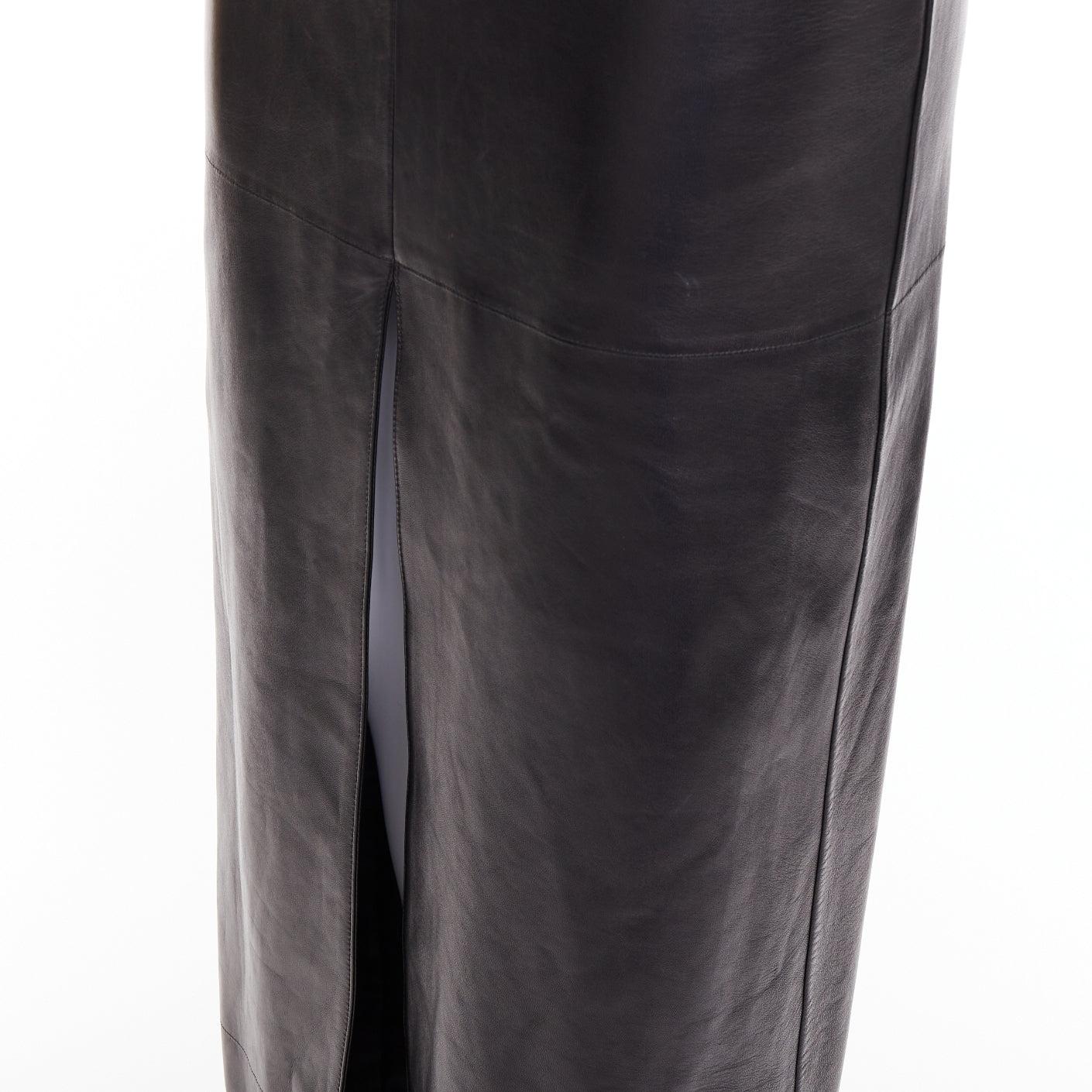 SAINT LAURENT 2024 Lammleder tief ausgeschnittener Rückenschlitz Schlupfkleid Kleid FR34 XS im Angebot 3