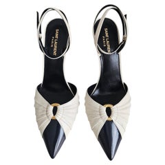 Saint Laurent Alma 95 Ring-Pumps, Perle, Marineblau, Größe EU 40, 80er- und 90er-Jahre, Vintage-Glam-Flair