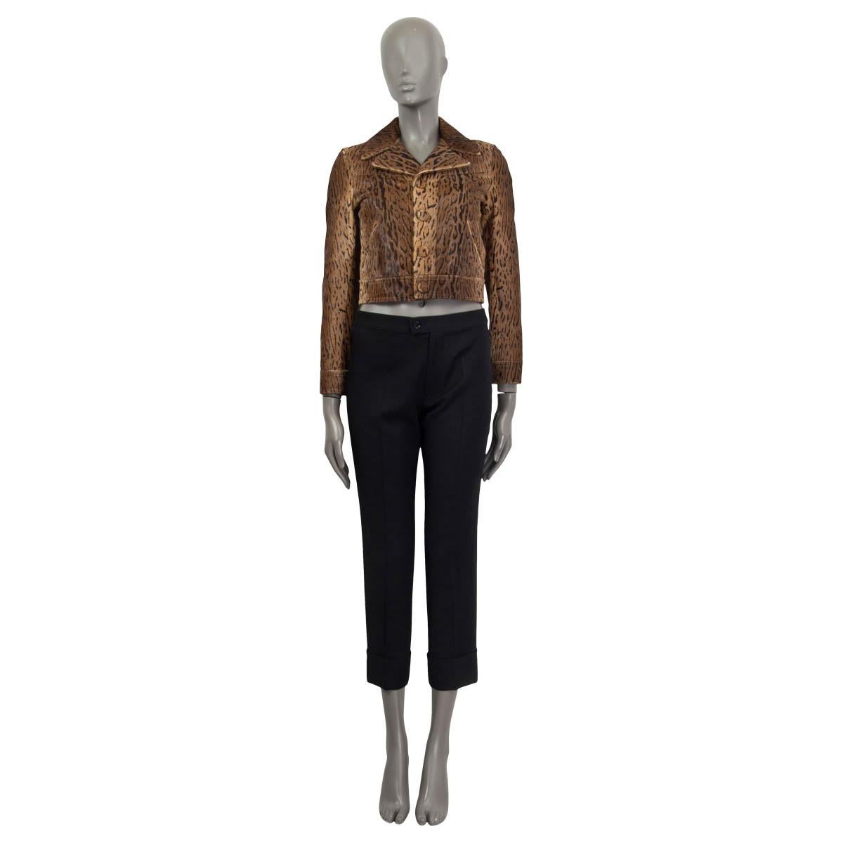 100% authentic Saint Laurent cropped leopard printed jacket in brown calf leather (100%). Features buttoned cuffs and two slit pockets on the front. Opens with four push buttons on the front. Lined in black cotton (55%) and cupro (45%). Has been