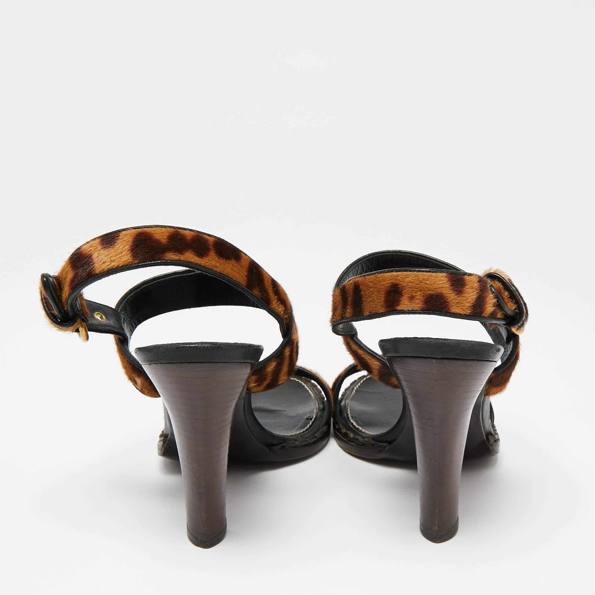 Saint Laurent Beige/Brown Leopard Print Calf Hair Slingback Sandals Size 41 In Good Condition For Sale In Dubai, Al Qouz 2