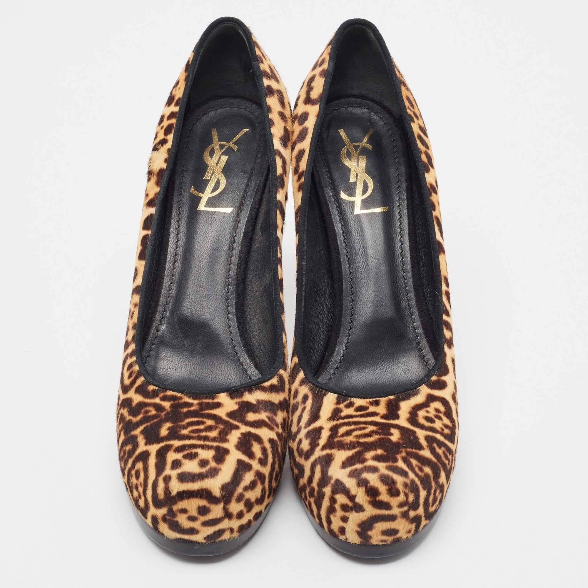 Women's Saint Laurent Beige/Brown Leopard Print Calf Hair Tribtoo Pumps Size 39.5 For Sale