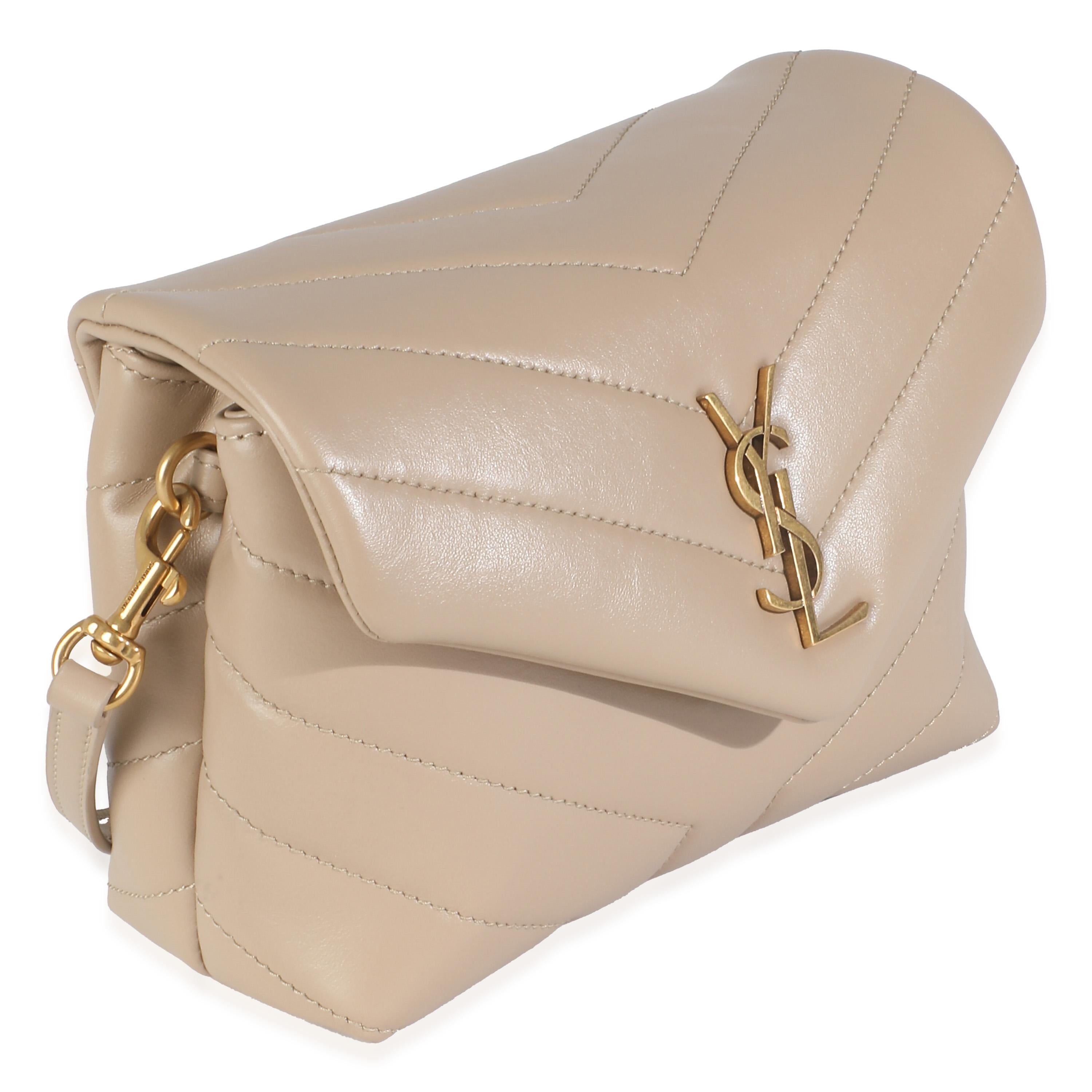 Beige Saint Laurent Toy Loulou in pelle di vitello beige in vendita