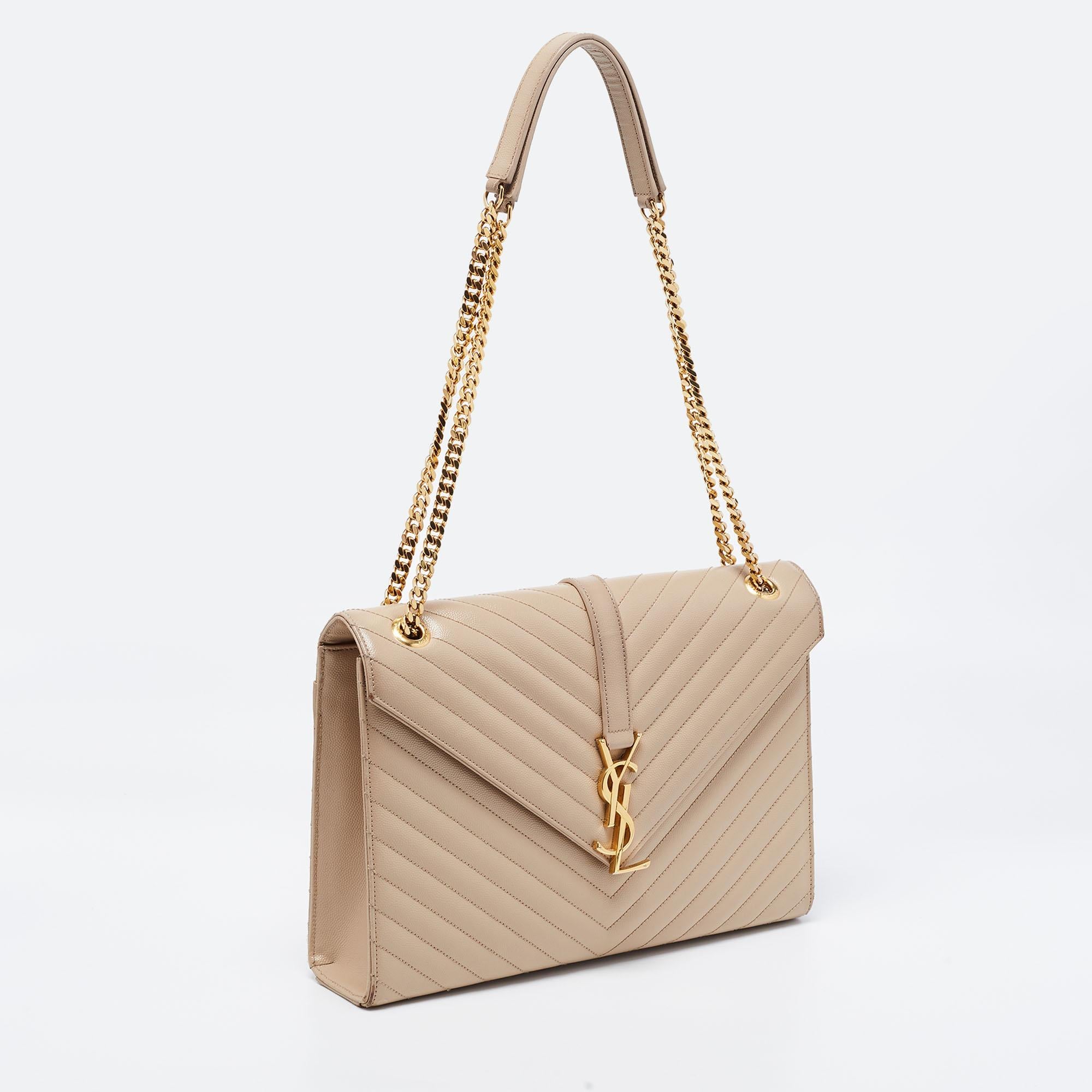 Saint Laurent Beige Leather Monogram Envelope Shoulder Bag In Good Condition In Dubai, Al Qouz 2