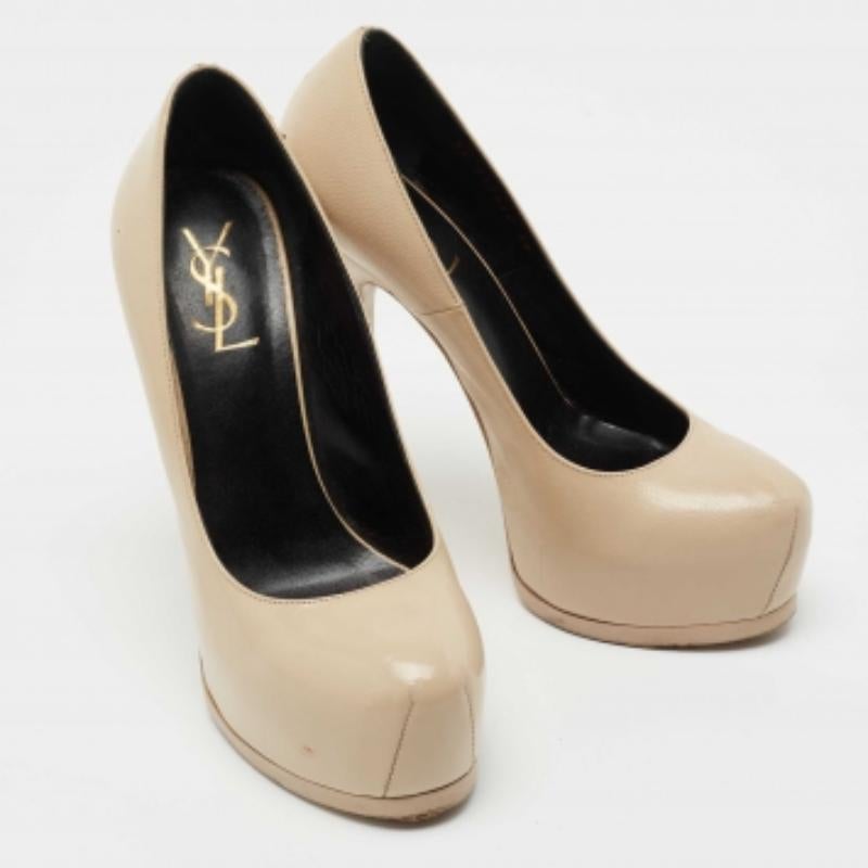 Saint Laurent escarpins à plateforme Tribtoo en cuir beige, taille 38 Bon état - En vente à Dubai, Al Qouz 2