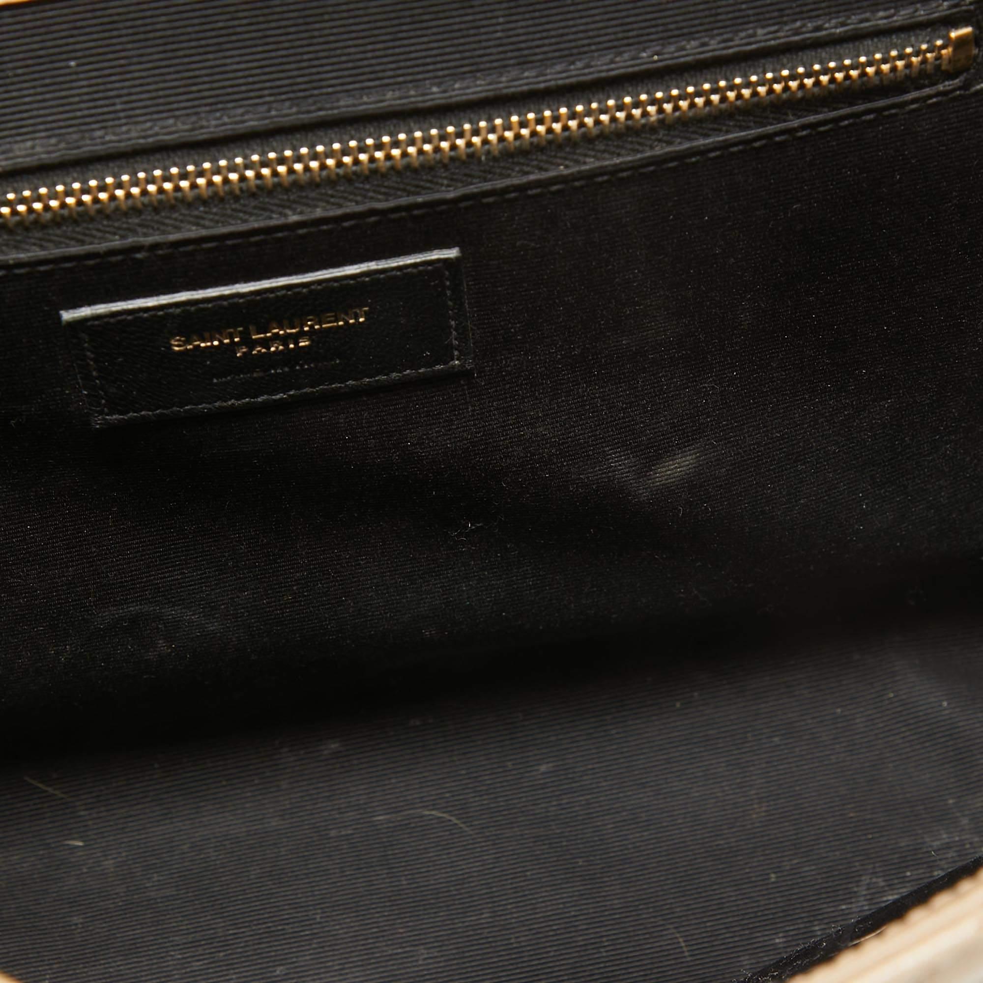 Saint Laurent Beige Matelasse Leather Large Monogram Envelope Shoulder Bag For Sale 3