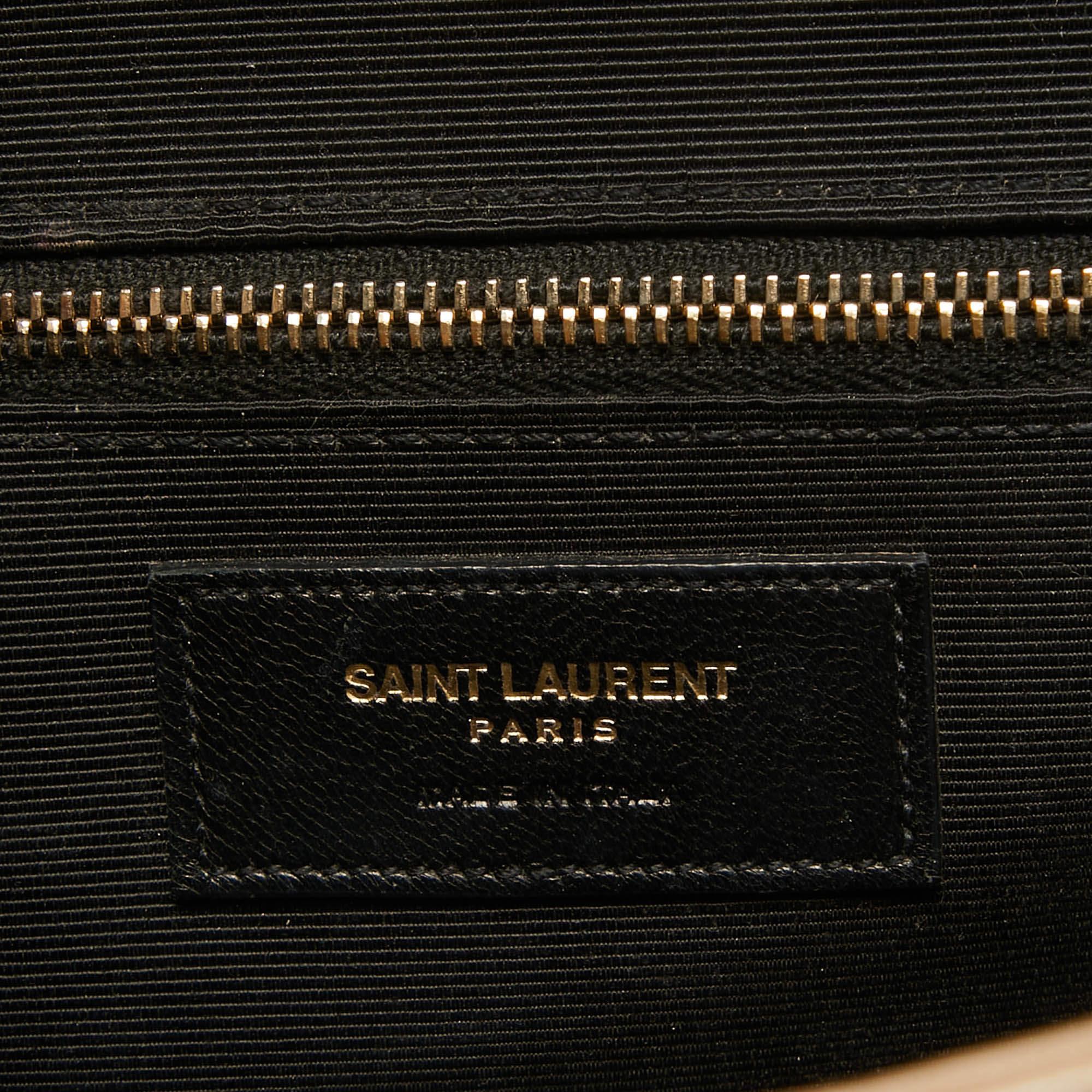 Saint Laurent Beige Matelasse Leather Large Monogram Envelope Shoulder Bag For Sale 5