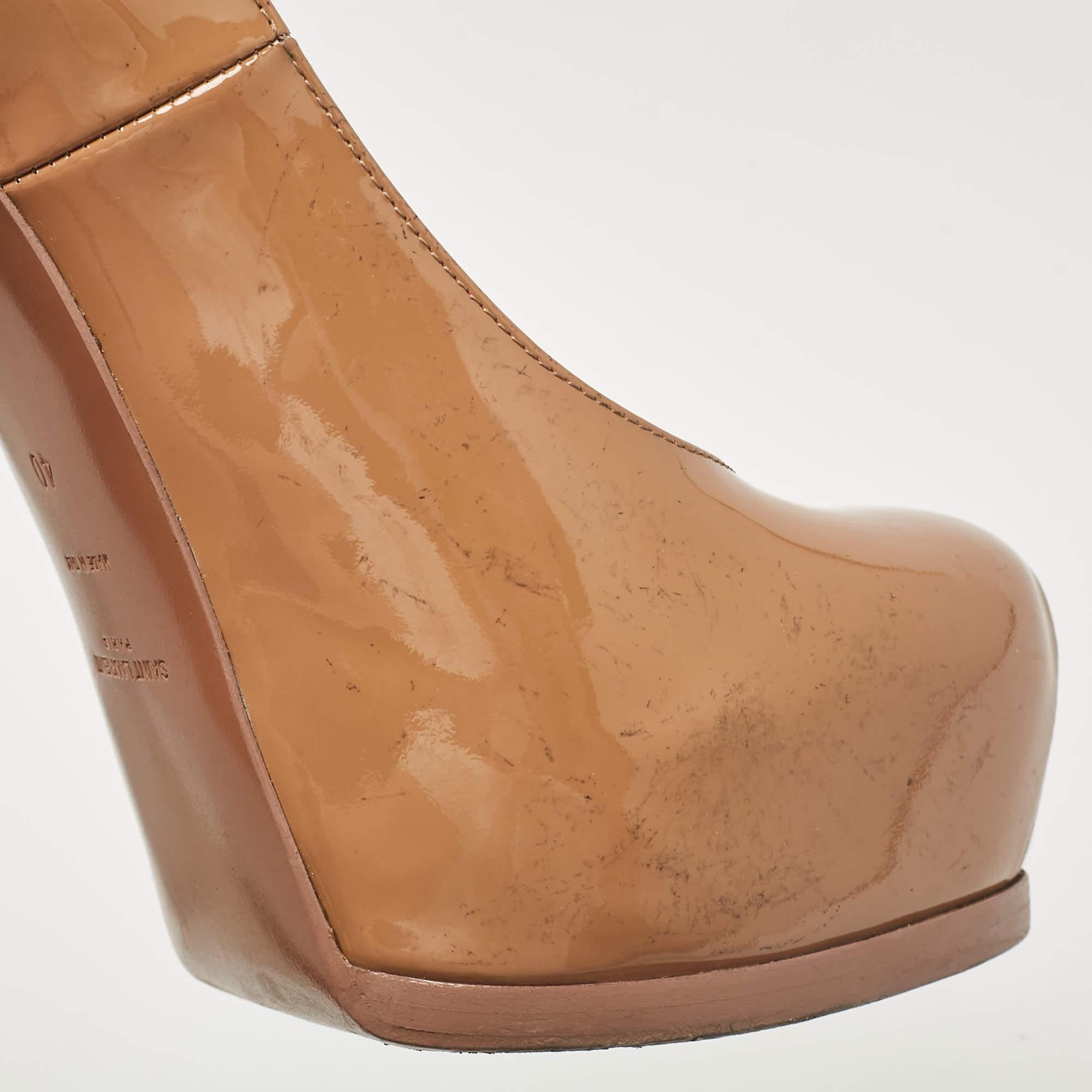 Saint Laurent Beige Patent Leather Tribtoo Pumps Size 40 For Sale 4