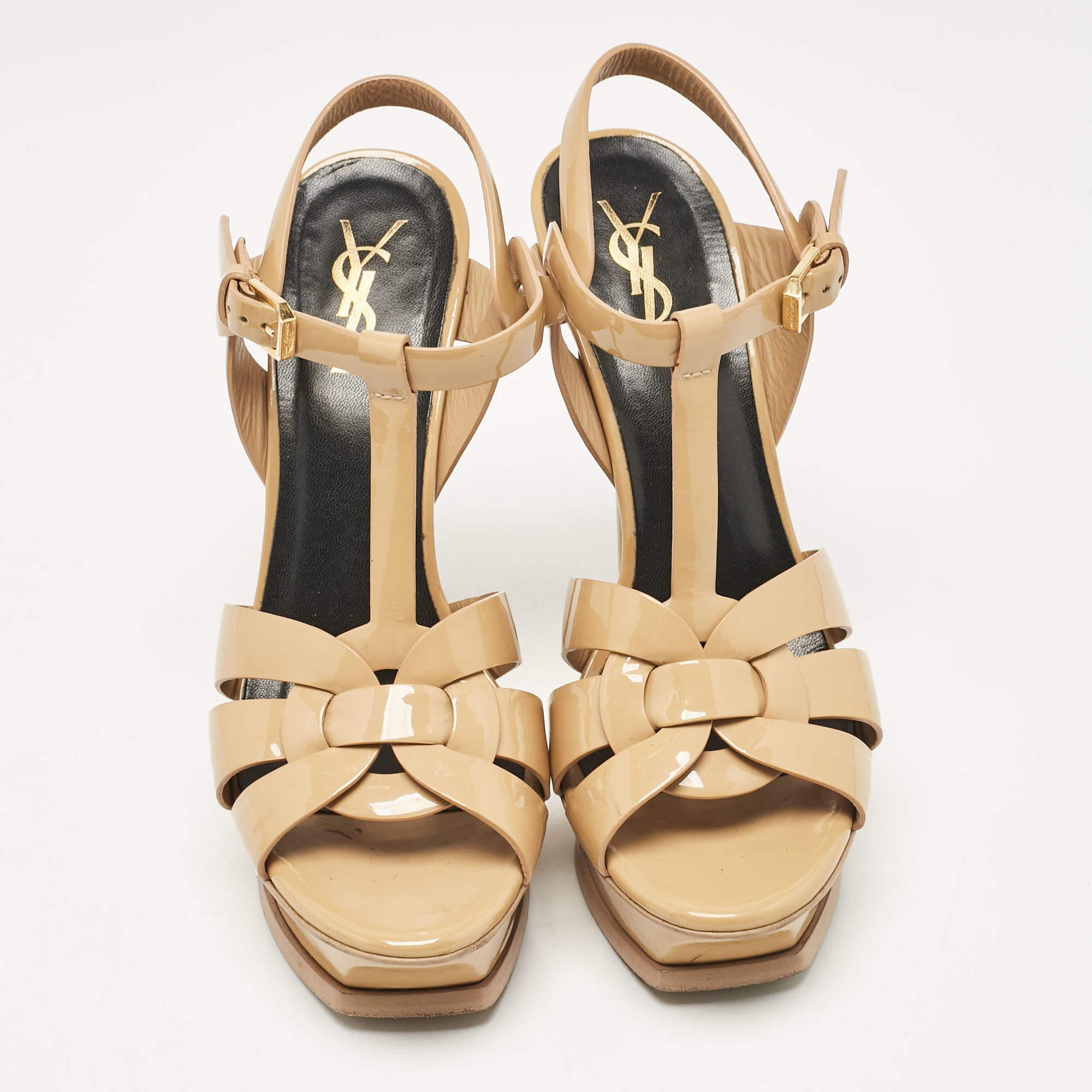 Saint Laurent Beige Patent Leather Tribute Sandals Size 37.5 In Good Condition For Sale In Dubai, Al Qouz 2