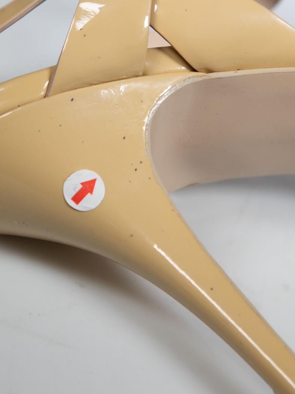 Saint Laurent Sandalias de tacón Tribute charol beige talla IT 41 3