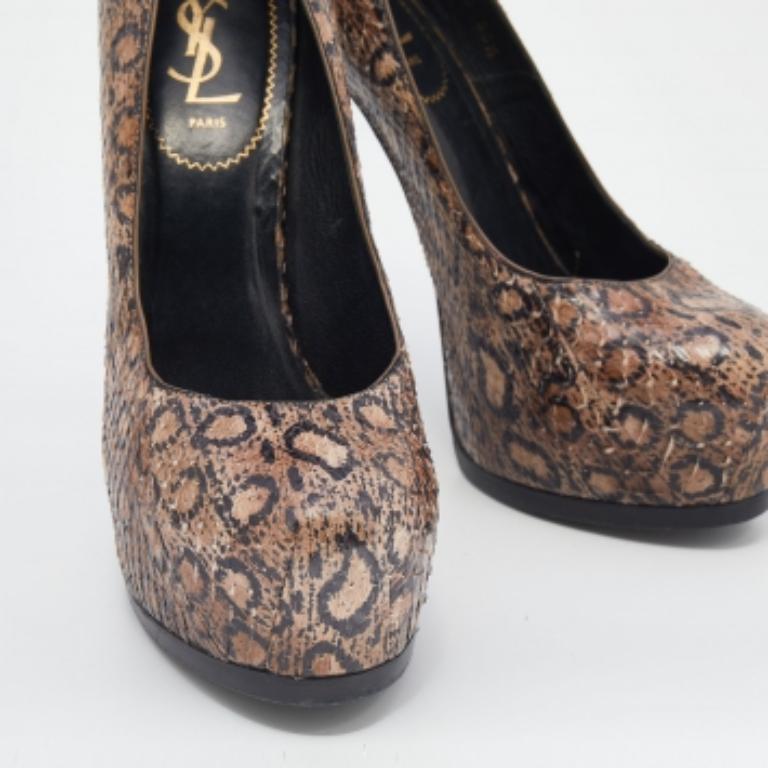 Women's Saint Laurent Beige Python Tribtoo Platform Pumps Size 38 For Sale