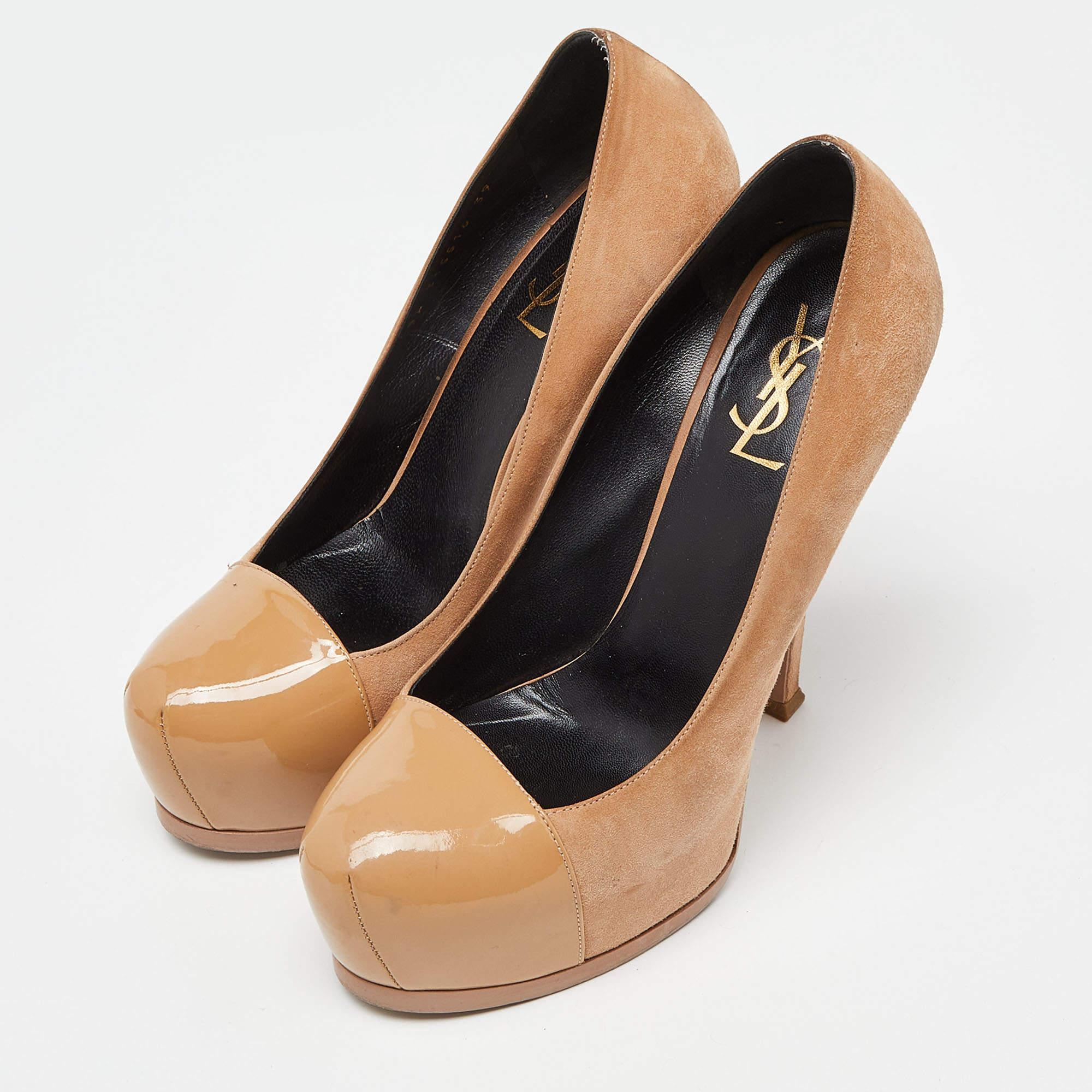 Faites preuve de chic avec ces escarpins de créateur. Elles présentent des talons robustes et des semelles durables, parfaits pour vos sorties à la mode !