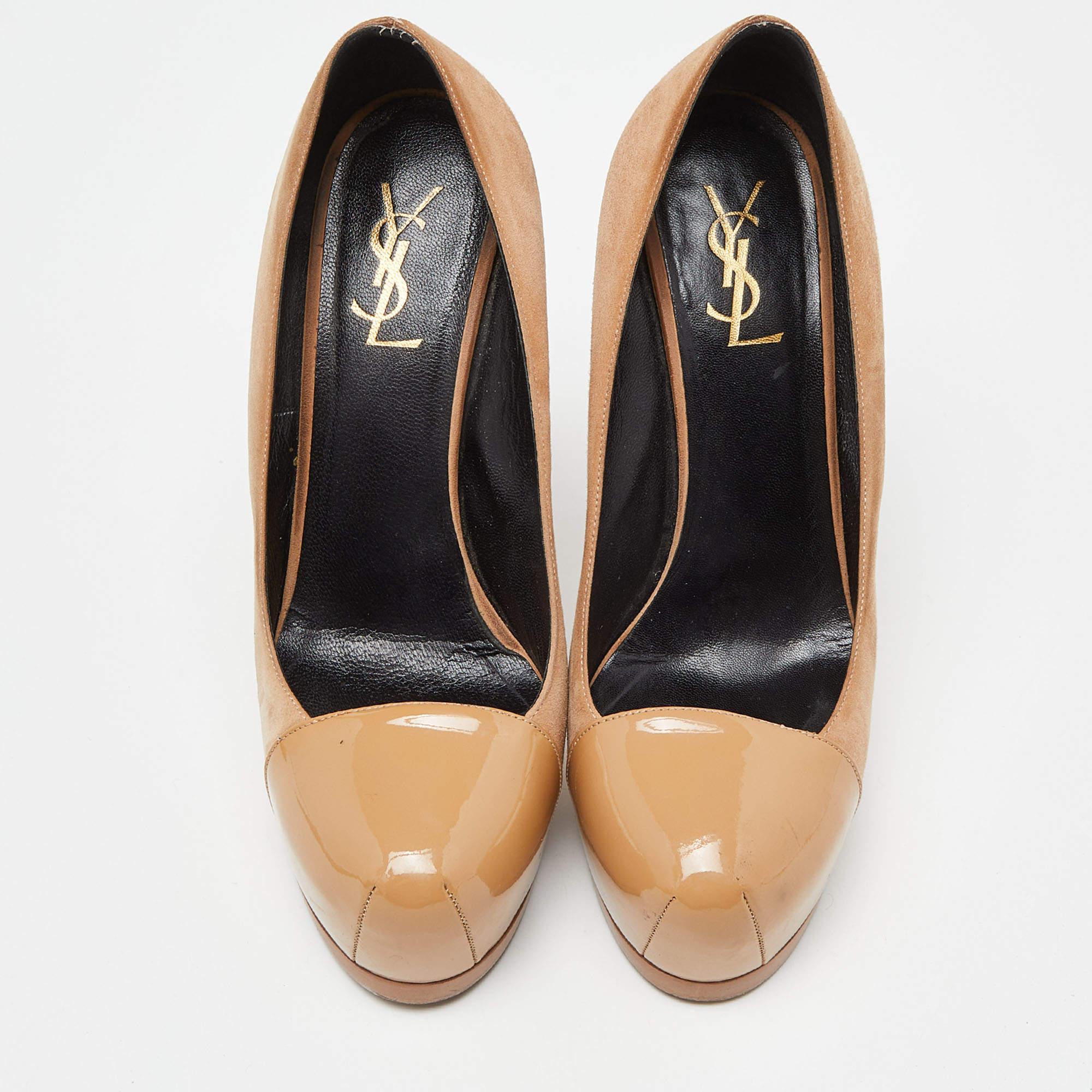Beige Saint Laurent escarpins Tribtoo à bout ouvert en daim et cuir verni beige taille 39 en vente