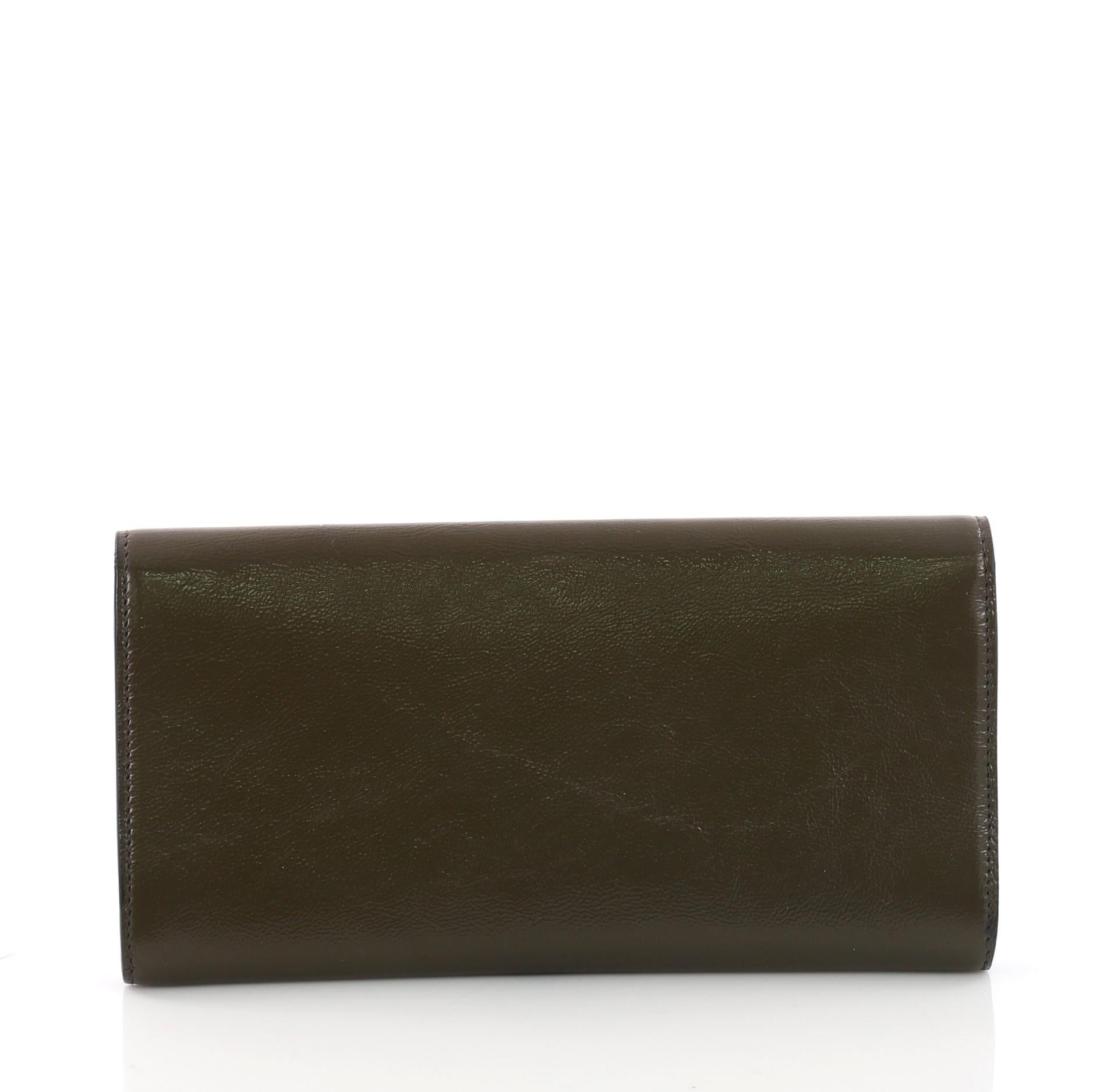 Saint Laurent Belle de Jour Clutch Leather Small In Good Condition In NY, NY