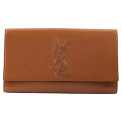 Saint Laurent Belle de Jour Clutch aus Lackleder groß
