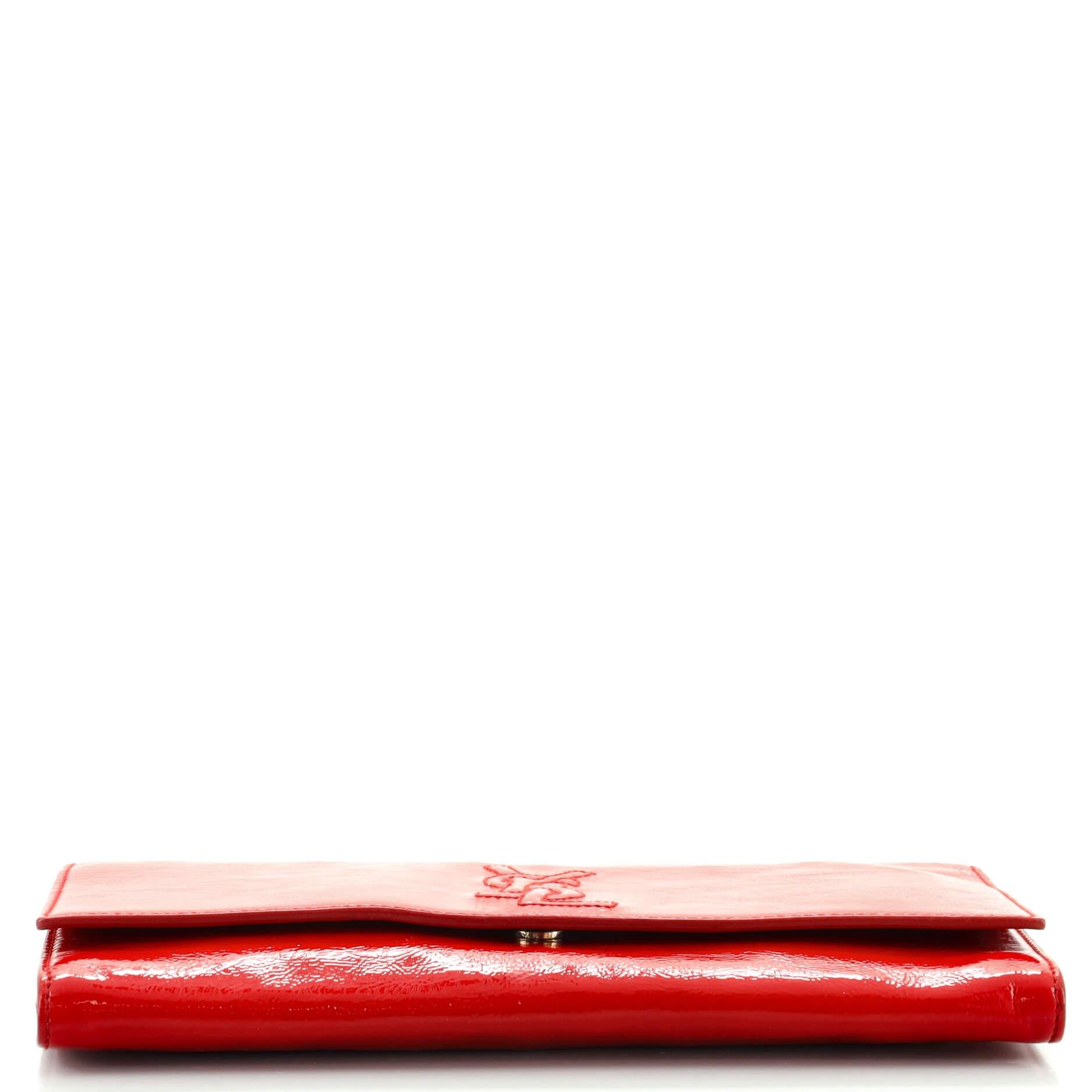 Saint Laurent Belle de Jour Clutch aus Lackleder Klein im Zustand „Gut“ in NY, NY