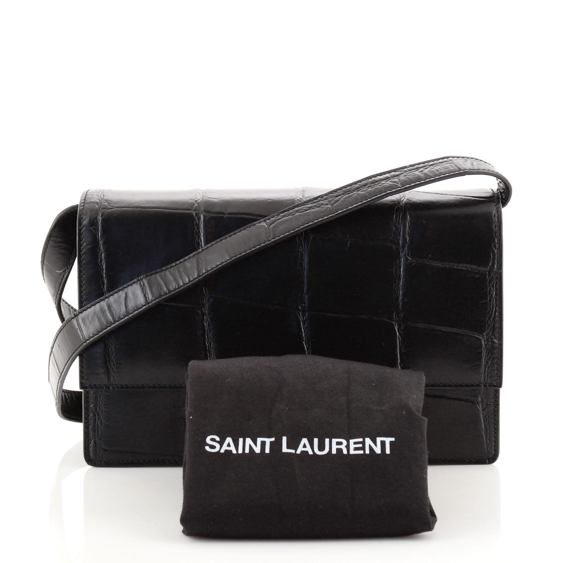 Condition: Very good. Scuffs and small indentations on exterior, creasing on strap, wear and discoloration underneath flap and in interior, scratches on hardware.
Accessories: Dust Bag
Measurements: Handle Drop 1.5