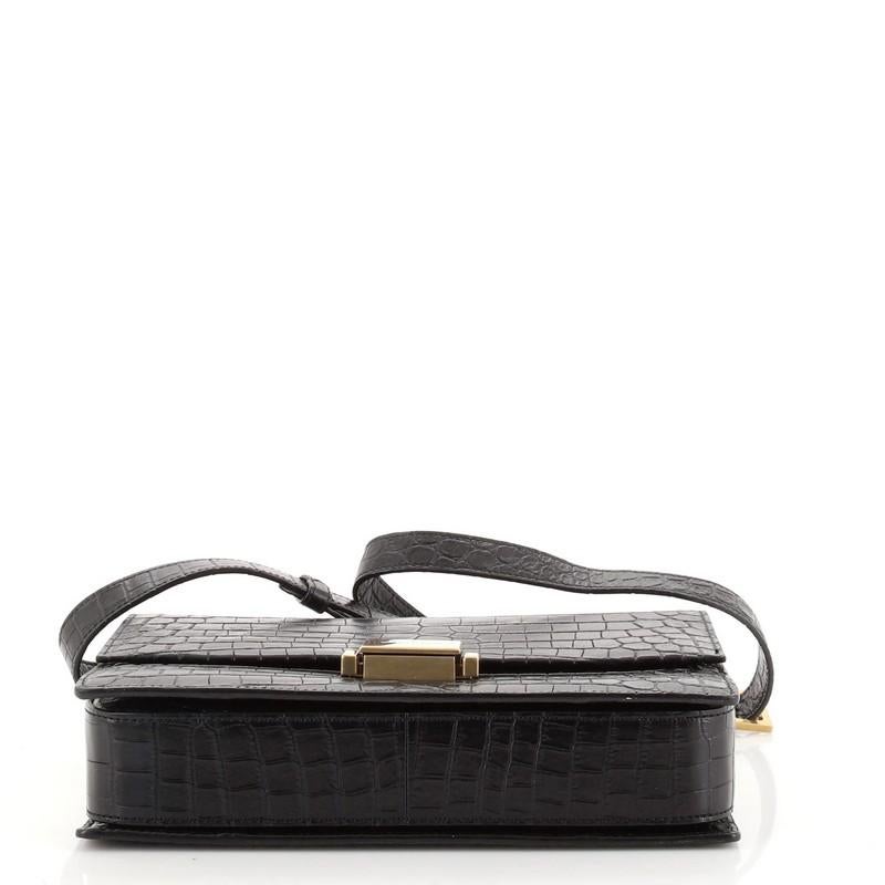 Saint Laurent Bellechasse Umhängetasche Krokoprägung Leder Medium im Zustand „Gut“ in NY, NY