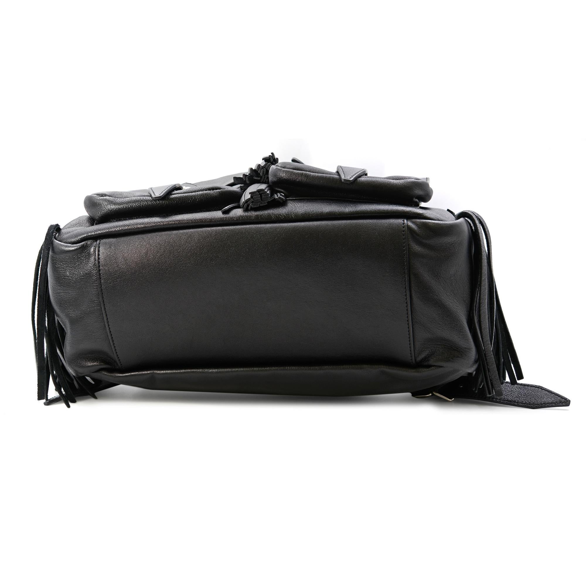 Saint Laurent Schwarz Kalbsleder Fransen Festival Rucksack GNR415196 im Zustand „Hervorragend“ in New York, NY