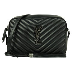 Saint Laurent Bolso Cámara Monograma Lou Negro Piel de Becerro Matelassé