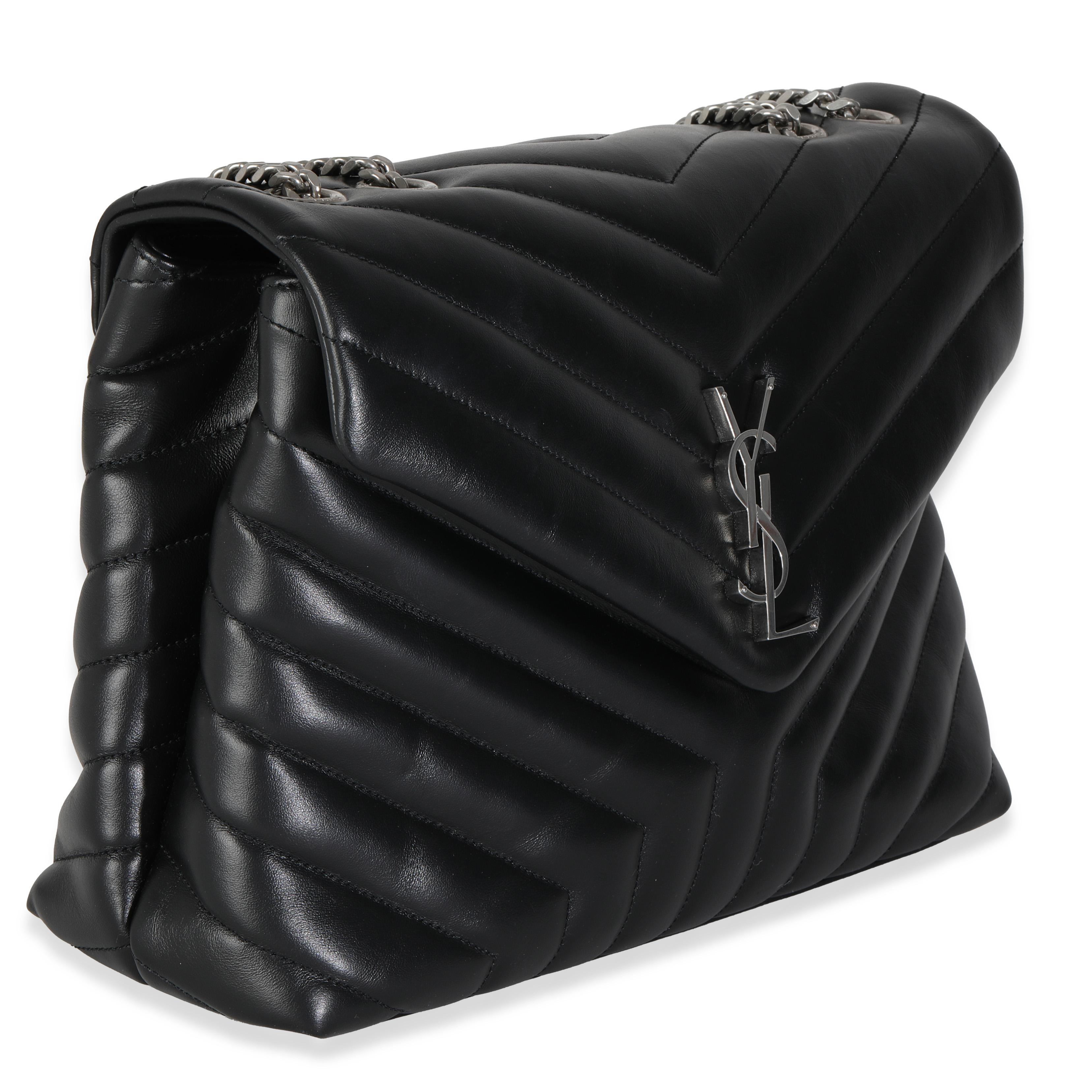 Saint Laurent Black Calfskin Medium Loulou Chain Bag In Excellent Condition In New York, NY