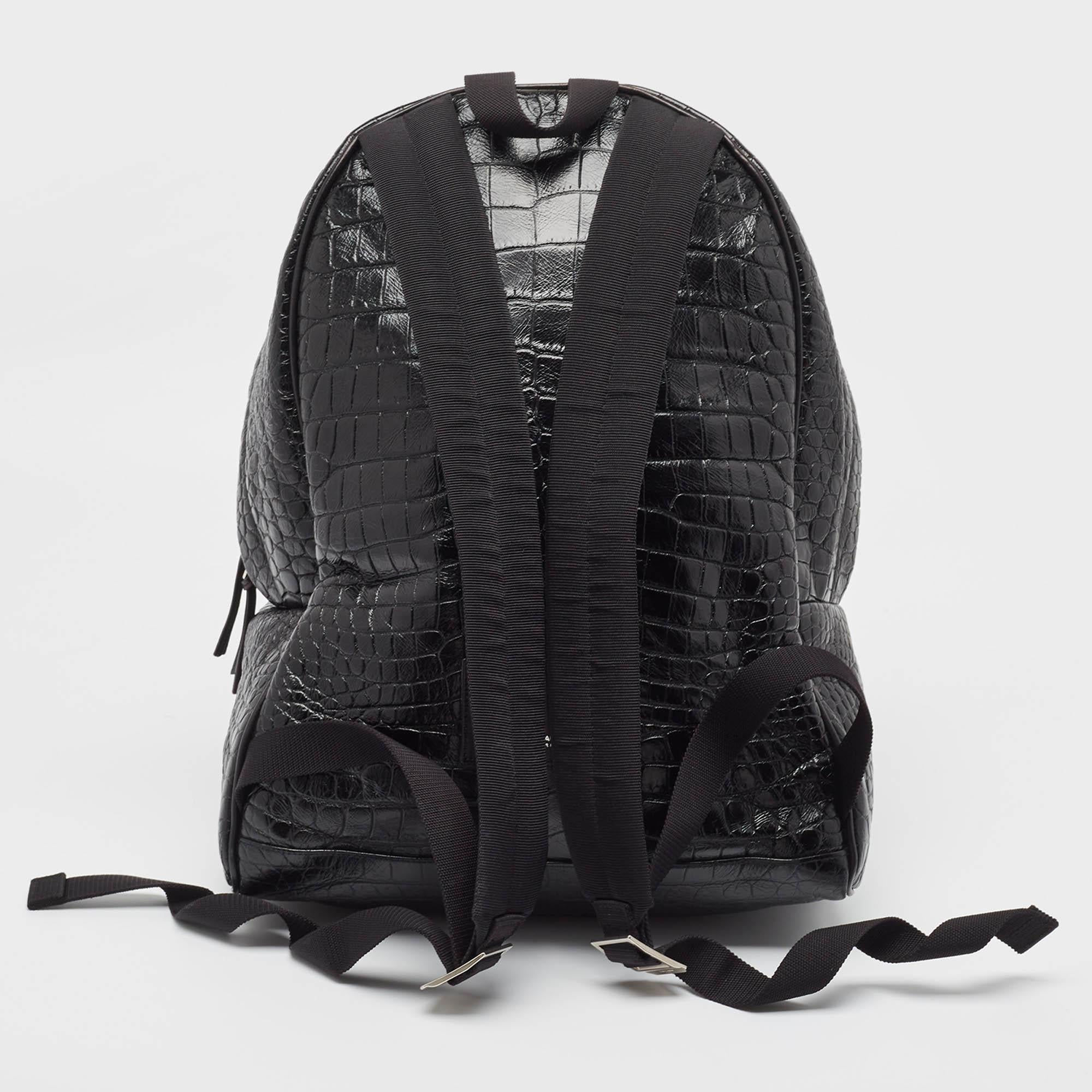 Dieser praktische und modische Rucksack eignet sich sowohl für den täglichen Gebrauch als auch als modisches Accessoire. Er hat ein elegantes Design und einen geräumigen Innenraum für Ihre Habseligkeiten. Zwei Schulterriemen machen sie bereit, Ihnen