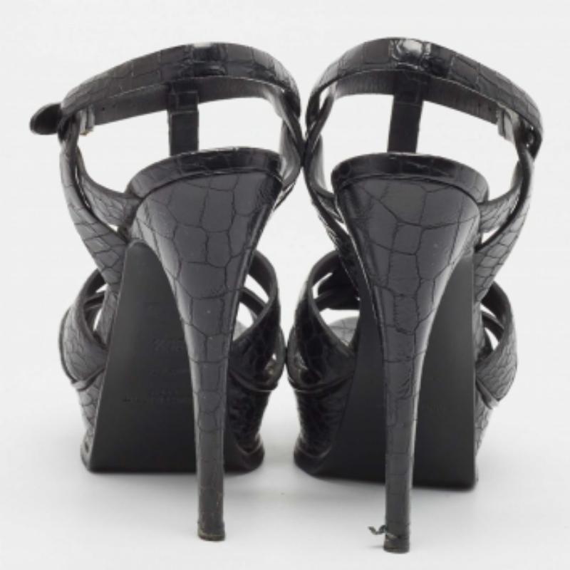 Saint Laurent Schwarz Geprägtes Krokodil Tribut Sandalen Größe 36.5 im Angebot 1