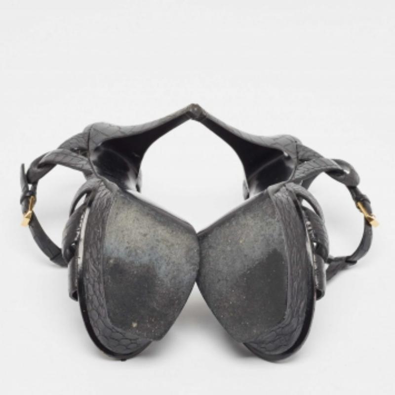 Saint Laurent Schwarz Geprägtes Krokodil Tribut Sandalen Größe 36.5 im Angebot 2