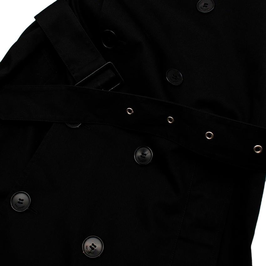 Saint Laurent Schwarzer kurzer Gabardine-Trenchcoat 4