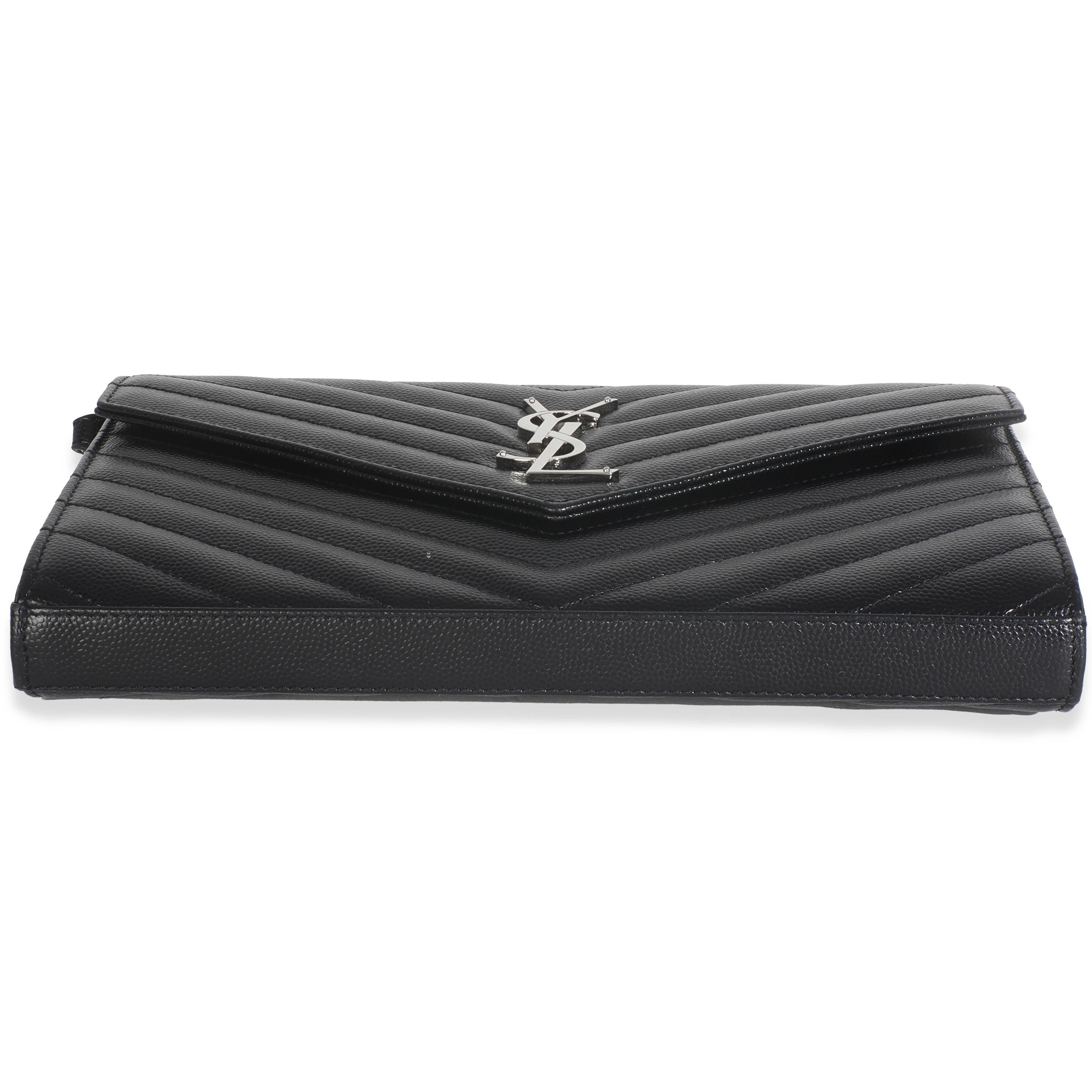 Saint Laurent Black Grain De Poudre Matelasse Chevron Monogram Chain Wallet in vendita 3