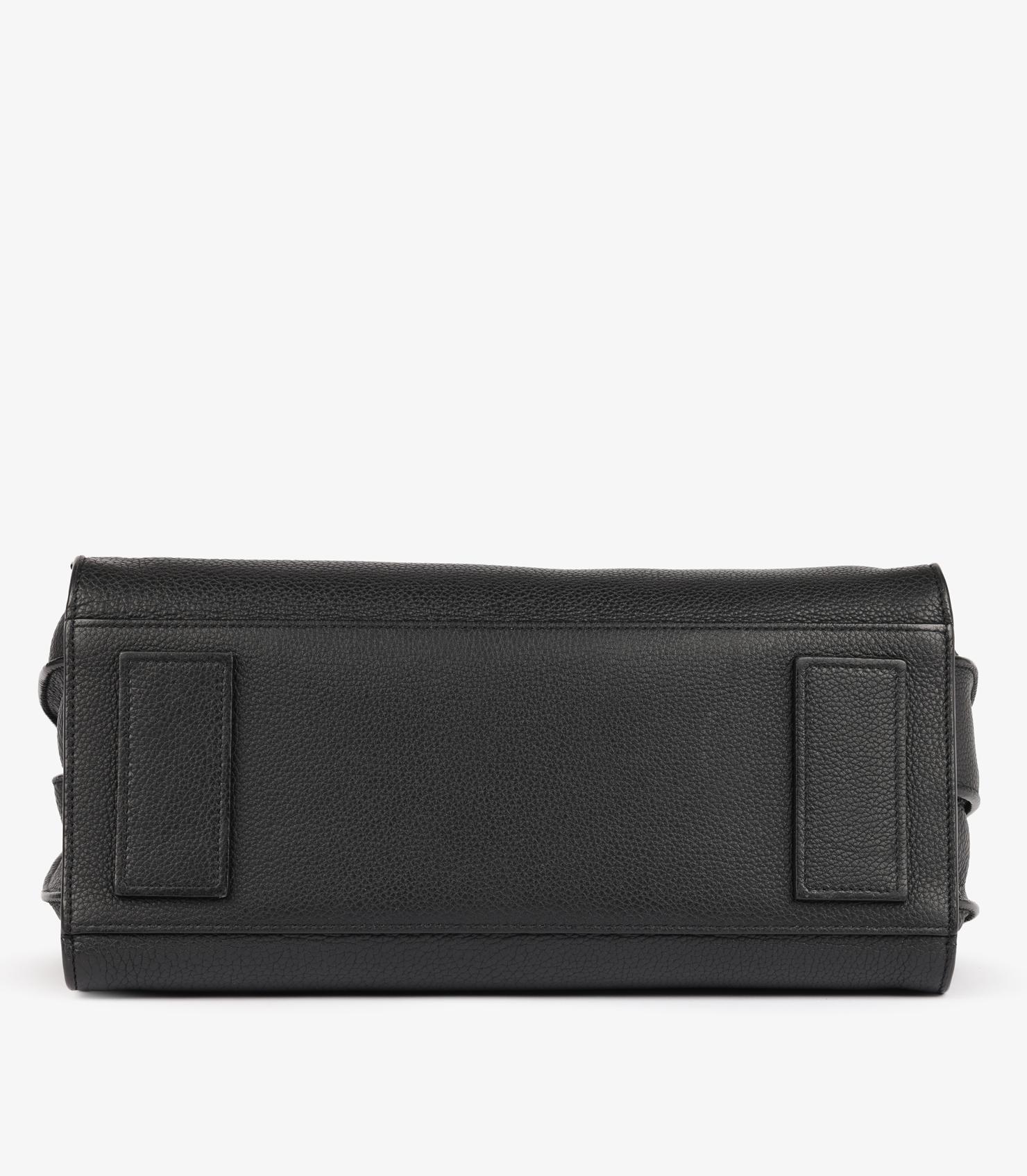 Saint Laurent Black Grained Calfskin Leather Souple Small Sac De Jour in vendita 2