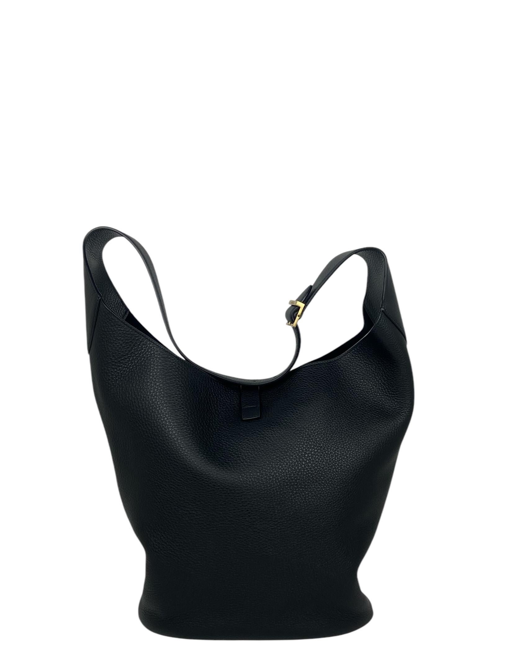 Saint Laurent Black Le 5 à 7 Grained Leather Hobo bag rt $3450 In Excellent Condition In New York, NY
