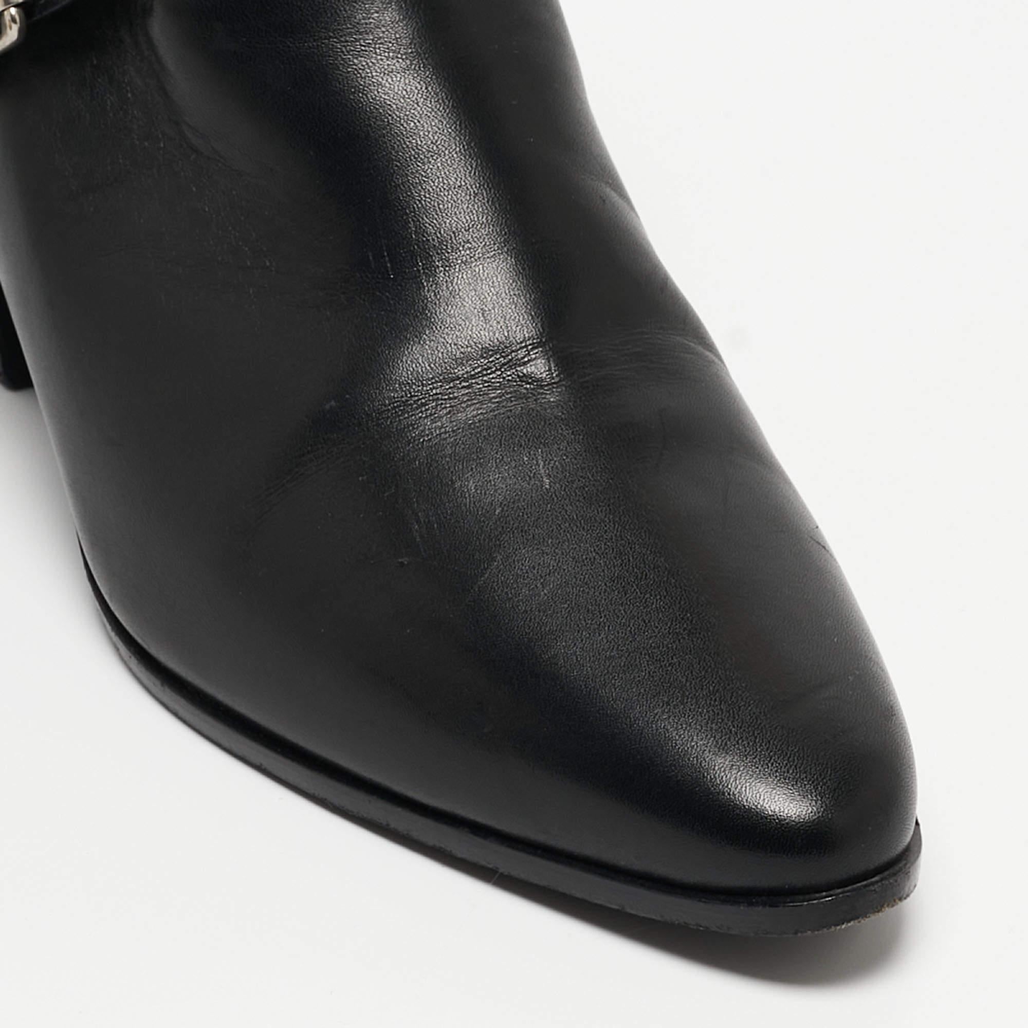 Saint Laurent - Bottes en cuir noir - Taille 35 Pour femmes en vente