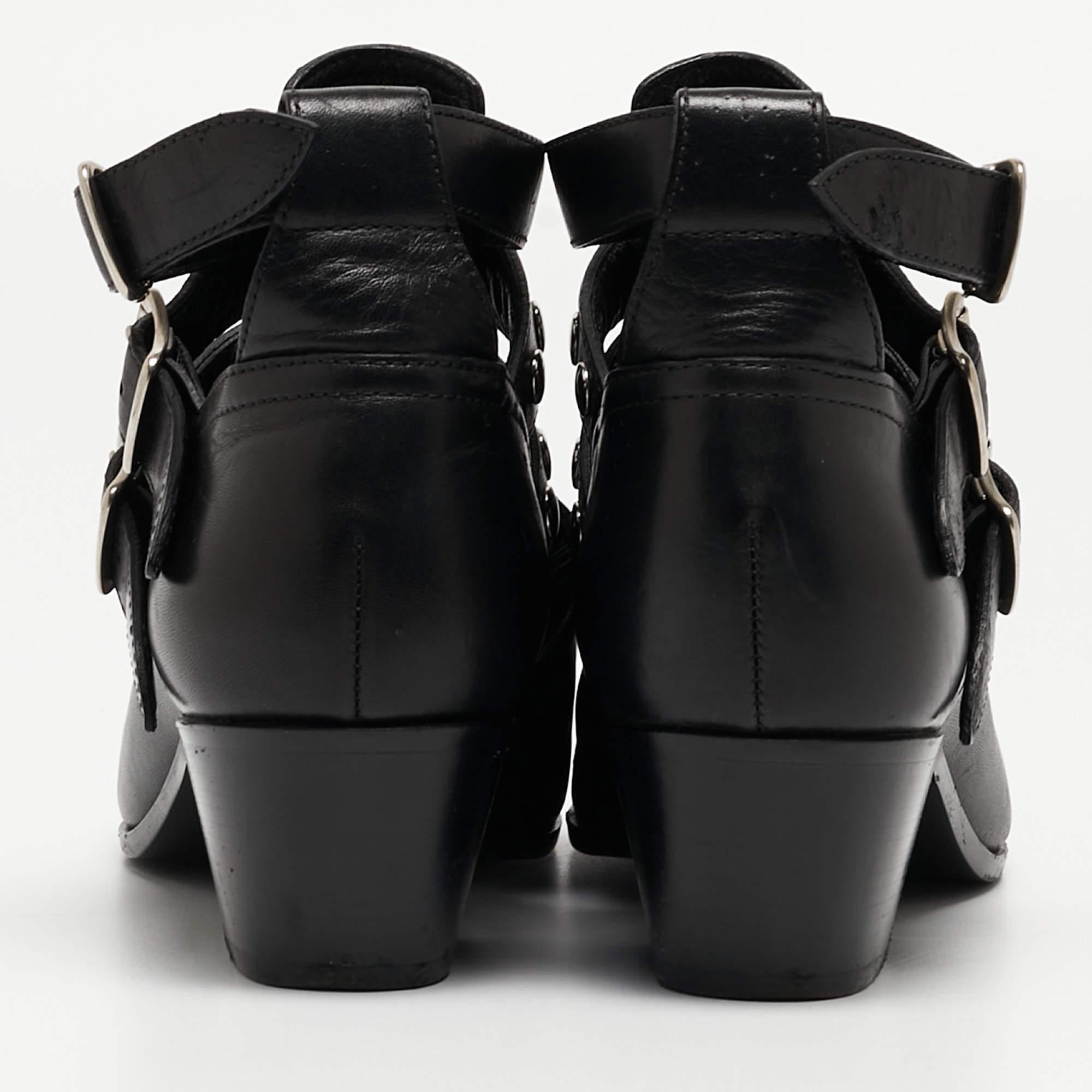 Saint Laurent - Bottes en cuir noir - Taille 35 en vente 1
