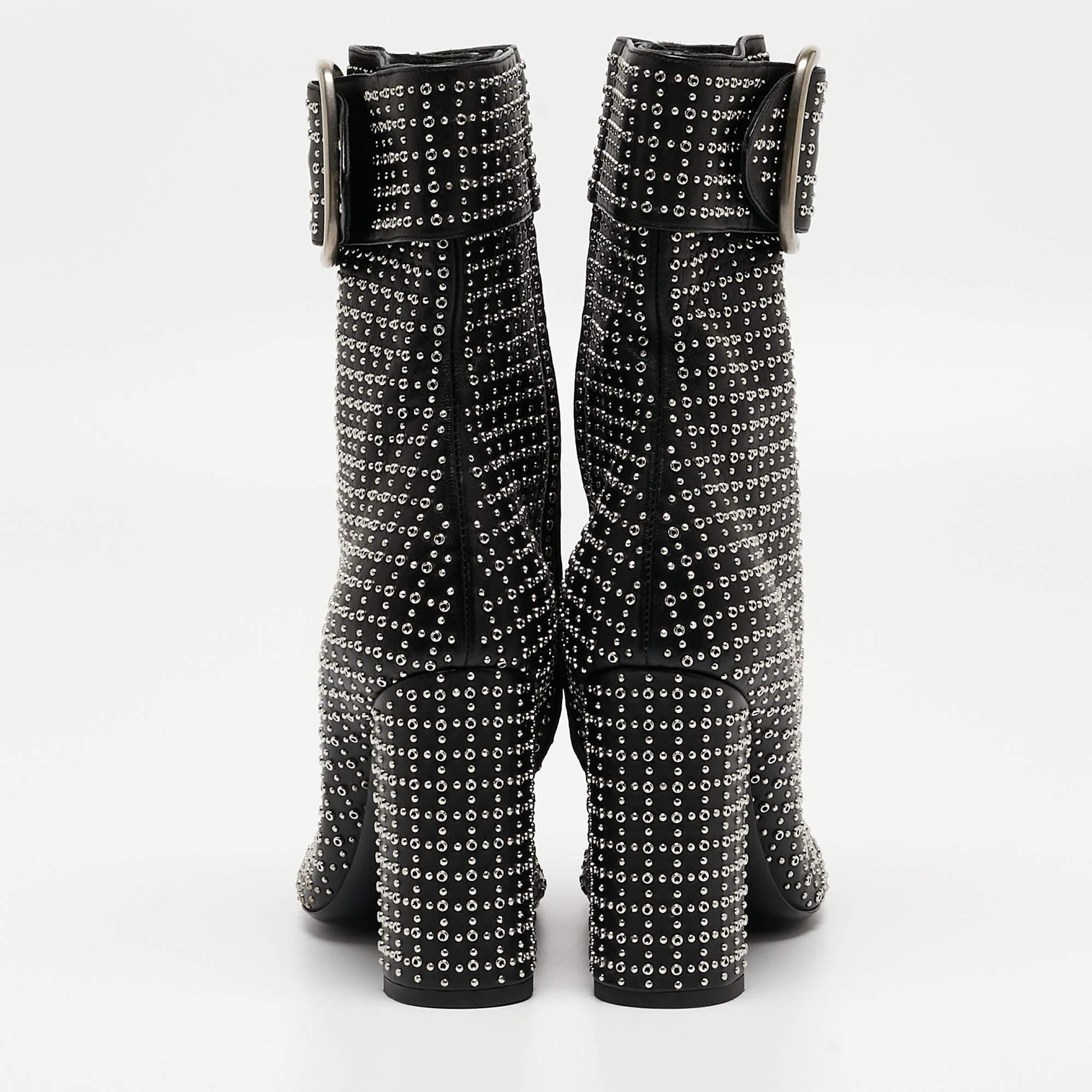 Give your outfit a luxe update with this pair of Saint Laurent boots. The shoes are sewn perfectly to help you make a statement in them for a long time.

Includes: Original Dustbag
