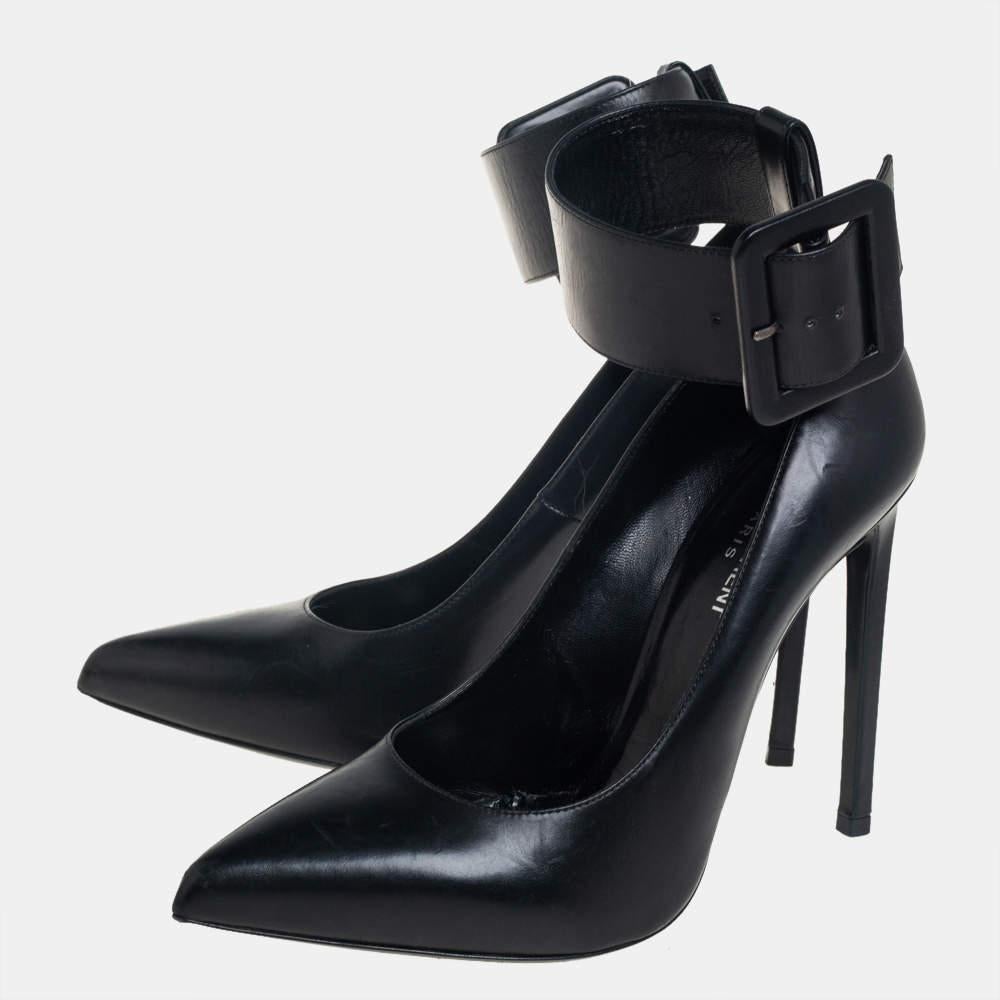 Saint Laurent Black Leather Escarpin Ankle Cuff Pumps Size 39 In Good Condition For Sale In Dubai, Al Qouz 2