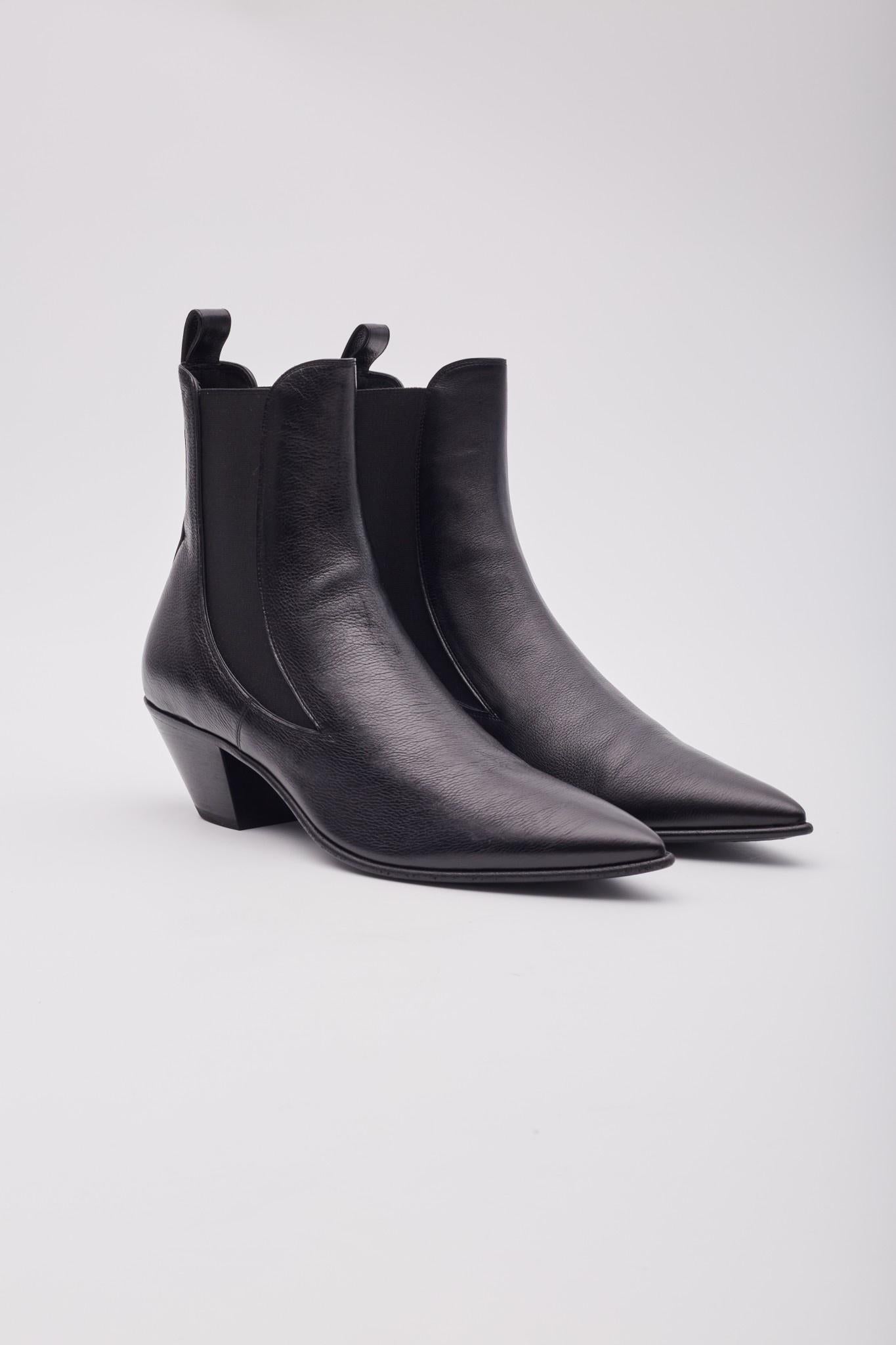 Saint Laurent Black Leather Heeled Chelsea Boots (Eu 44) Mens In New Condition For Sale In Montreal, Quebec