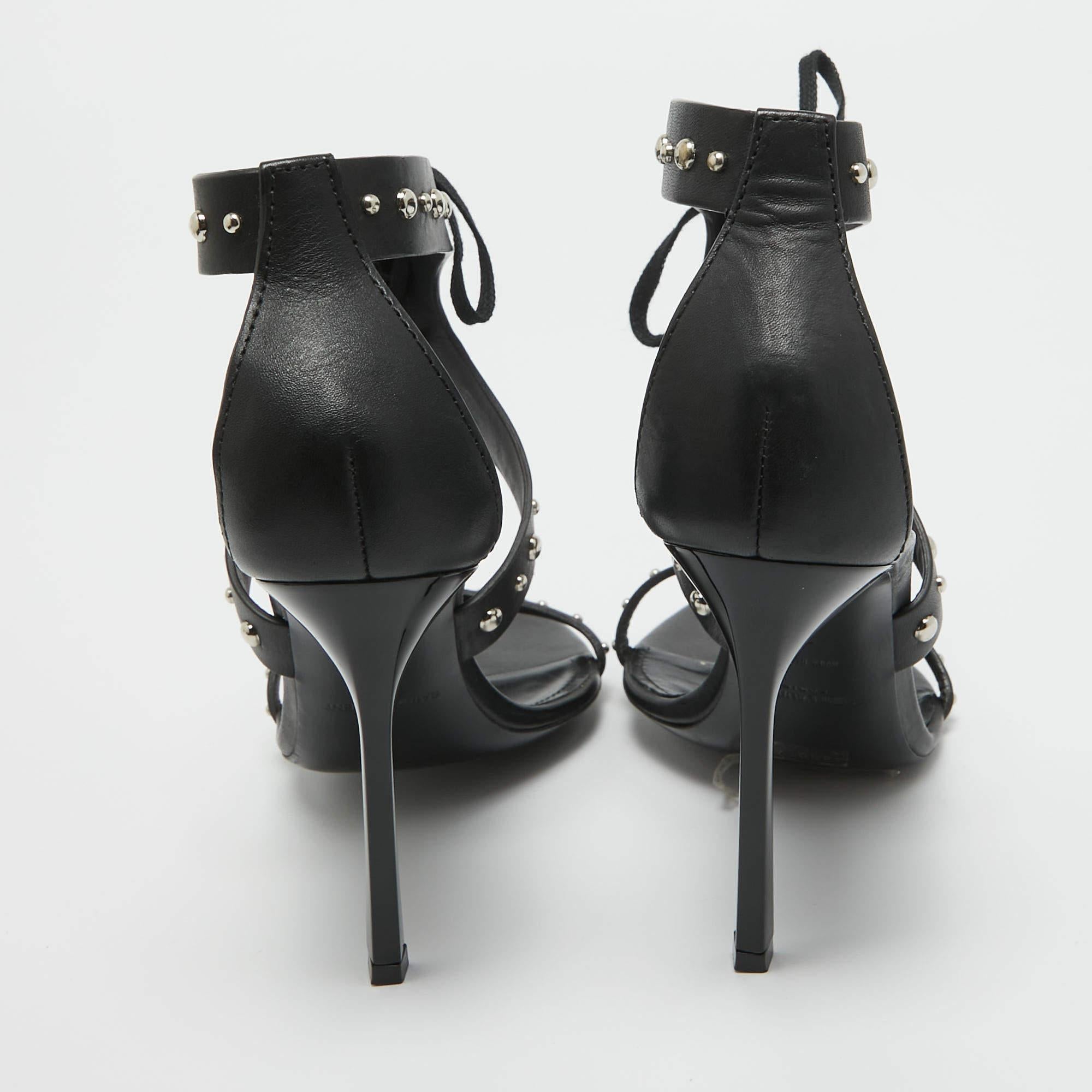 Saint Laurent Black Leather iris Studded Ankle Strap Sandals Size 38 In Good Condition For Sale In Dubai, Al Qouz 2