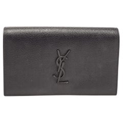 Saint Laurent Clutch Kate de piel negro