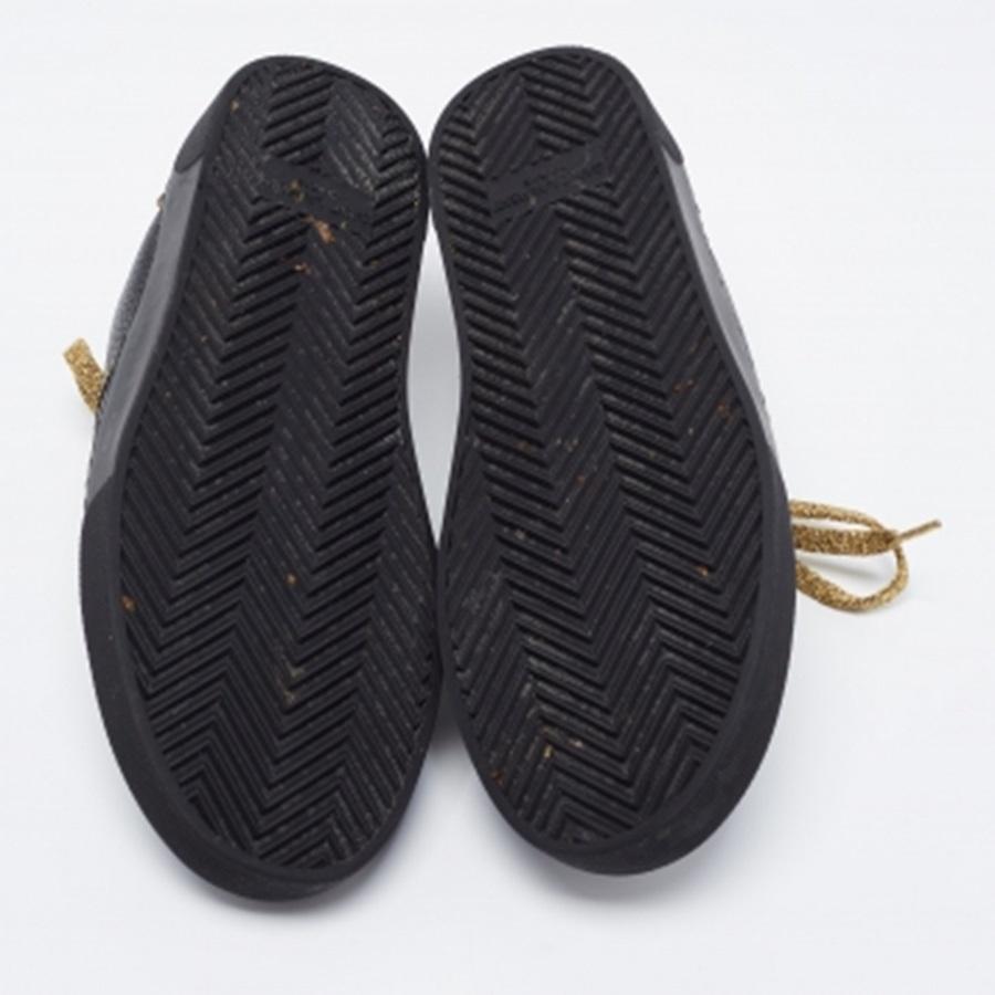 Saint Laurent Schwarze Low Top-Turnschuhe aus Leder Größe 36 5
